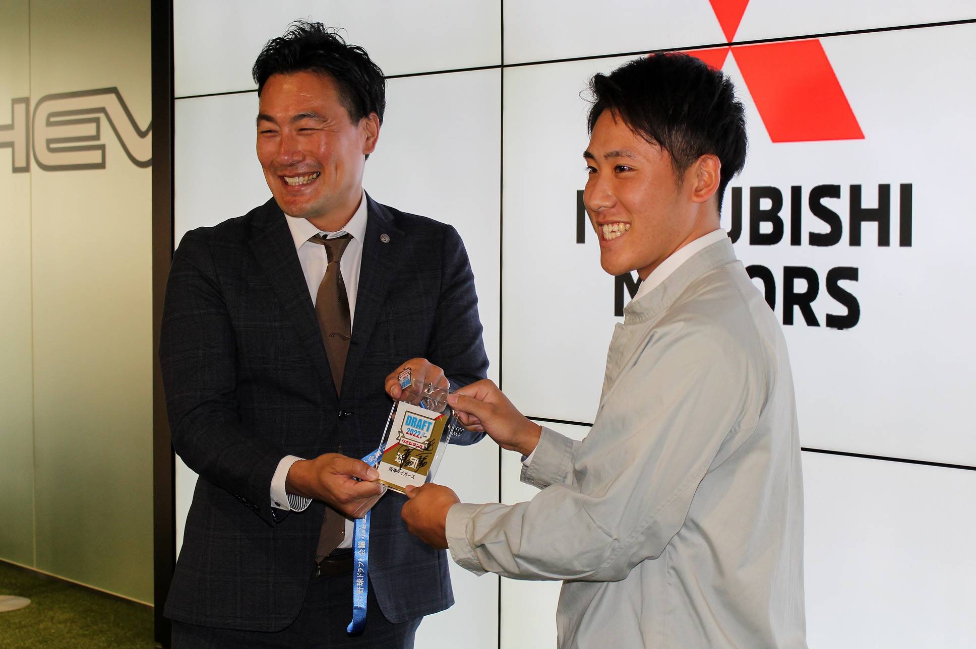 Tsuneyuki Takahashi 様宜しくお願い致します。 Tsuneyuki Takahashi 様宜しくお願い致します。