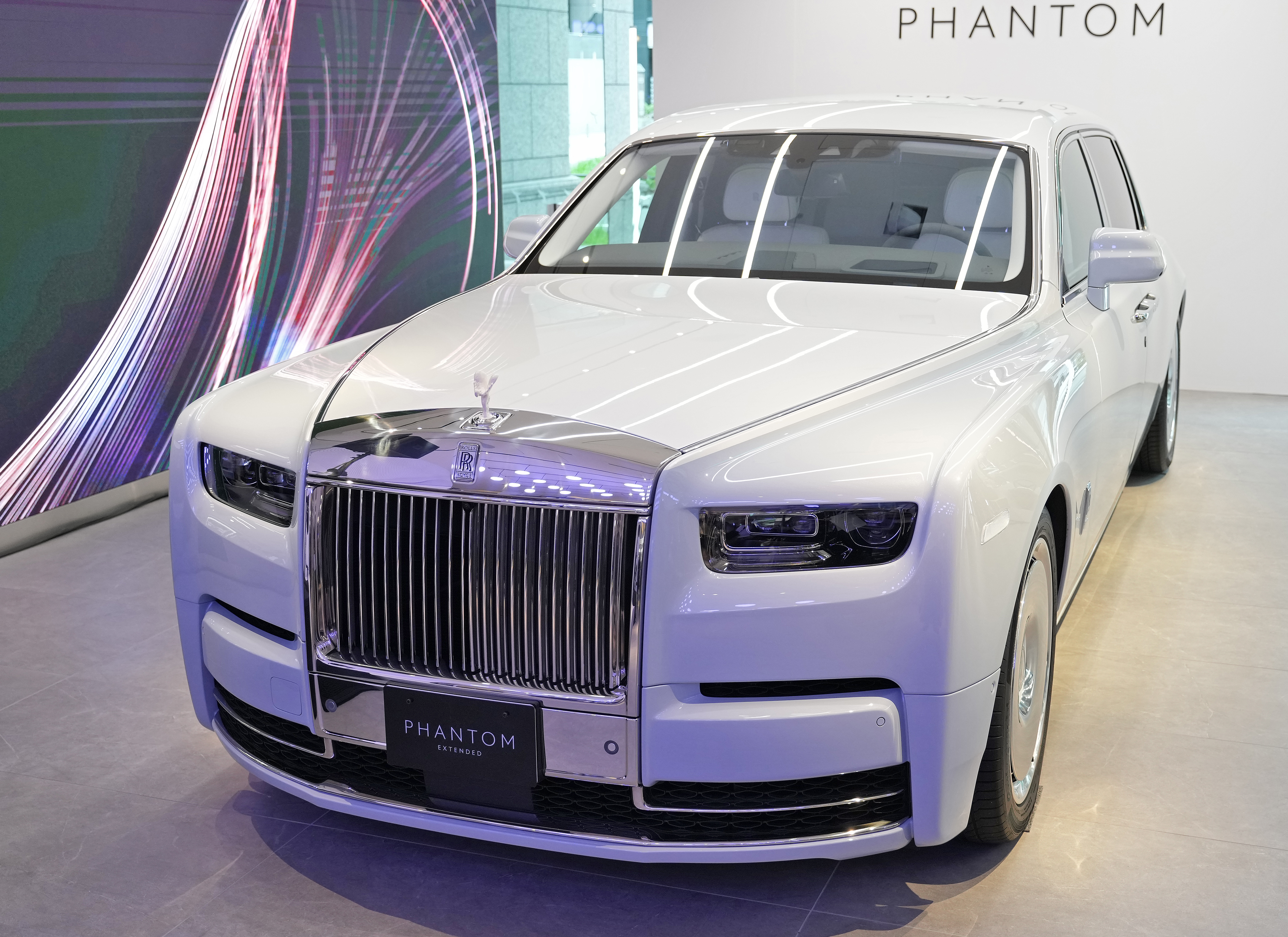 ロールスロイスと博多織コラボ布約71.5×71.5未使用 1億円超の「ロールスロイス・シンティラ」世界限定10台のうち1台を日本