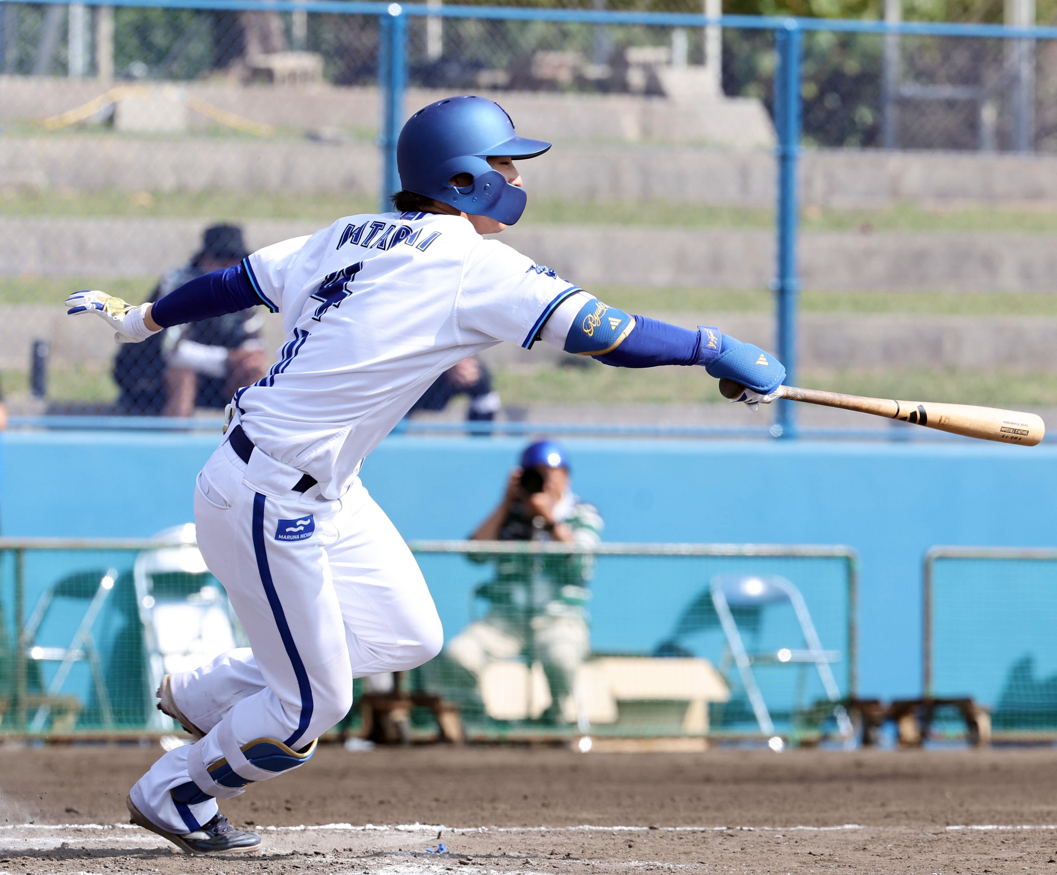 DeNAドラフト1位・度会隆輝、対外試合4戦目で待望の初安打