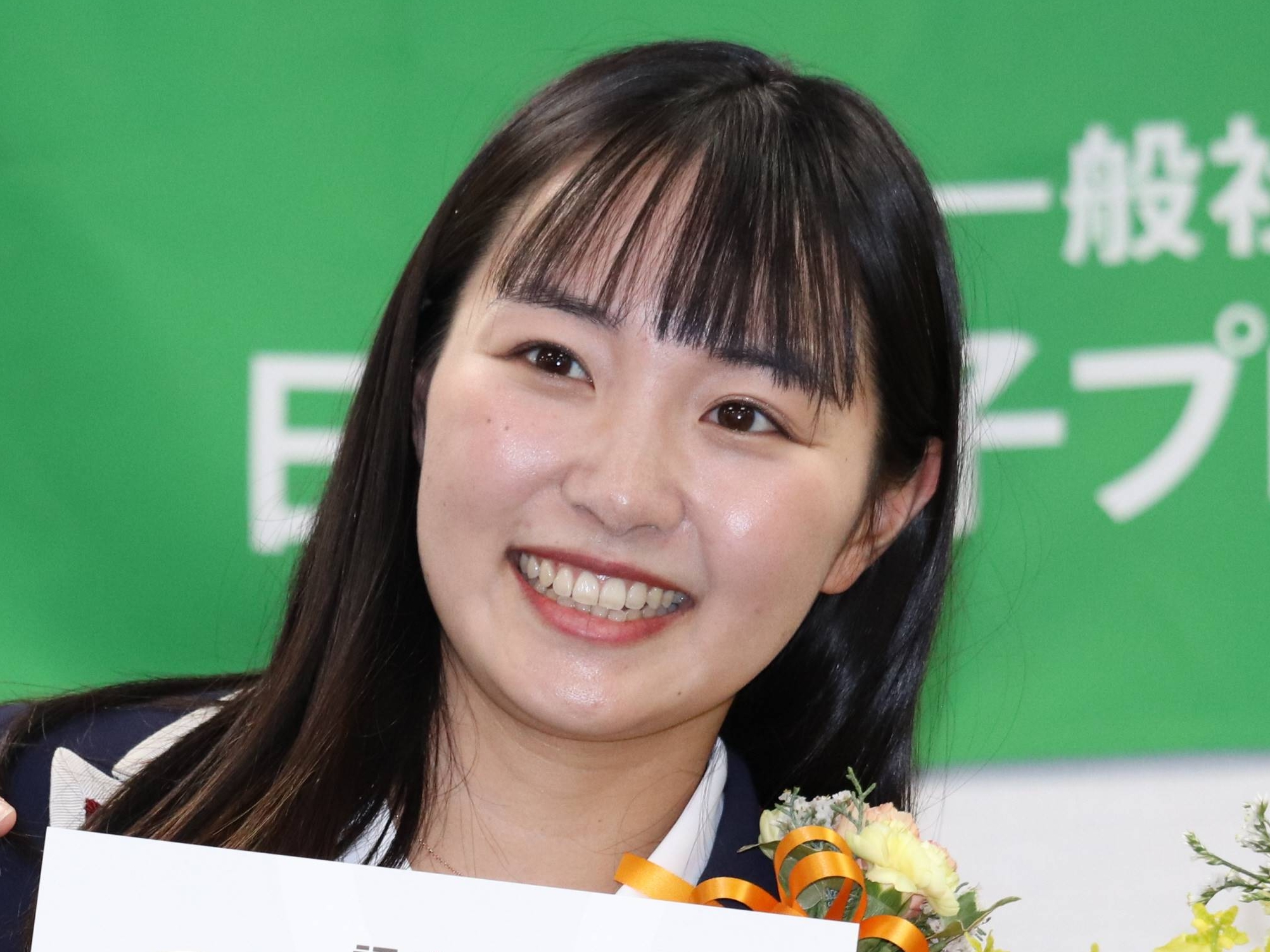 三浦桃香、痛々しいギプス姿を投稿「自転車で横転してしまい…」／国内