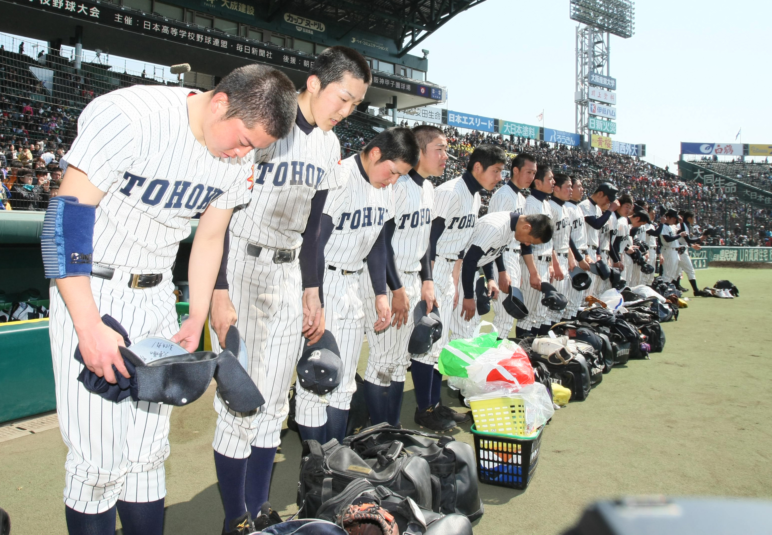 甲子園 甦る甲子園名場面】東日本大震災から12日後センバツ開幕 東北は初戦