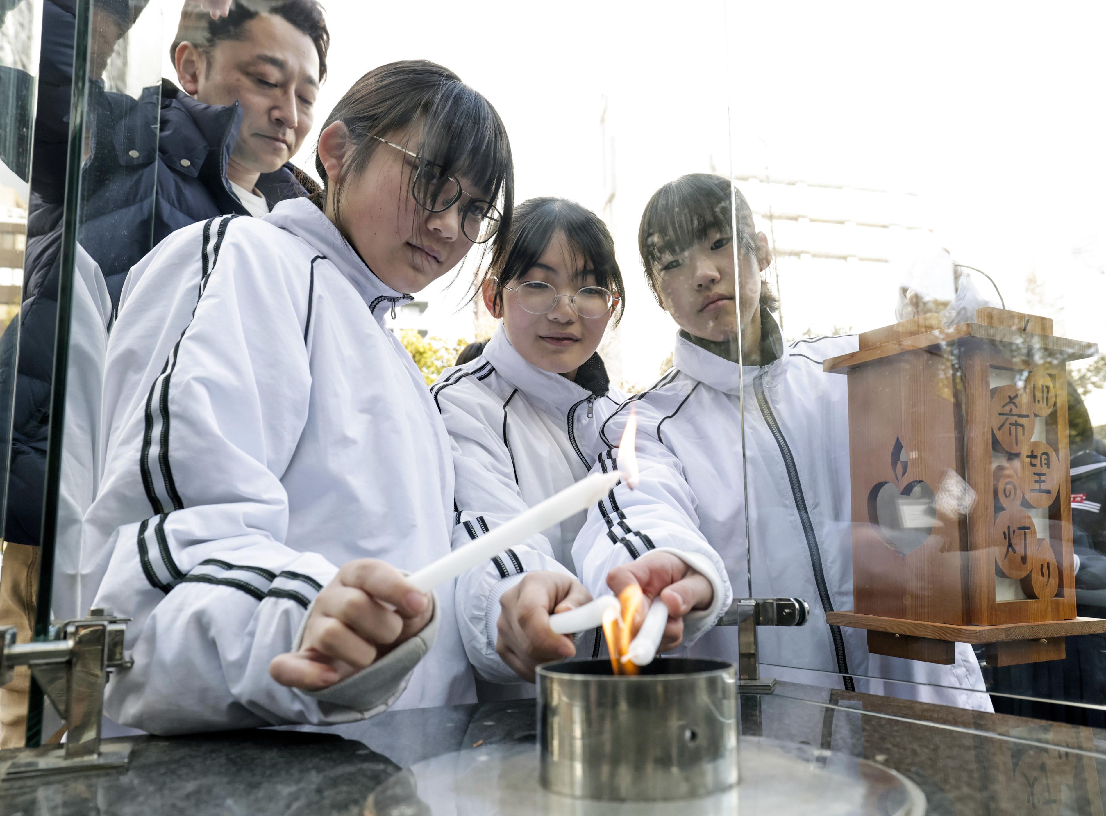 古瀬戸の灯り　N95-3 1・17希望の灯り、神戸から各地へ分灯 震災30年「伝え続ける」 - 産経