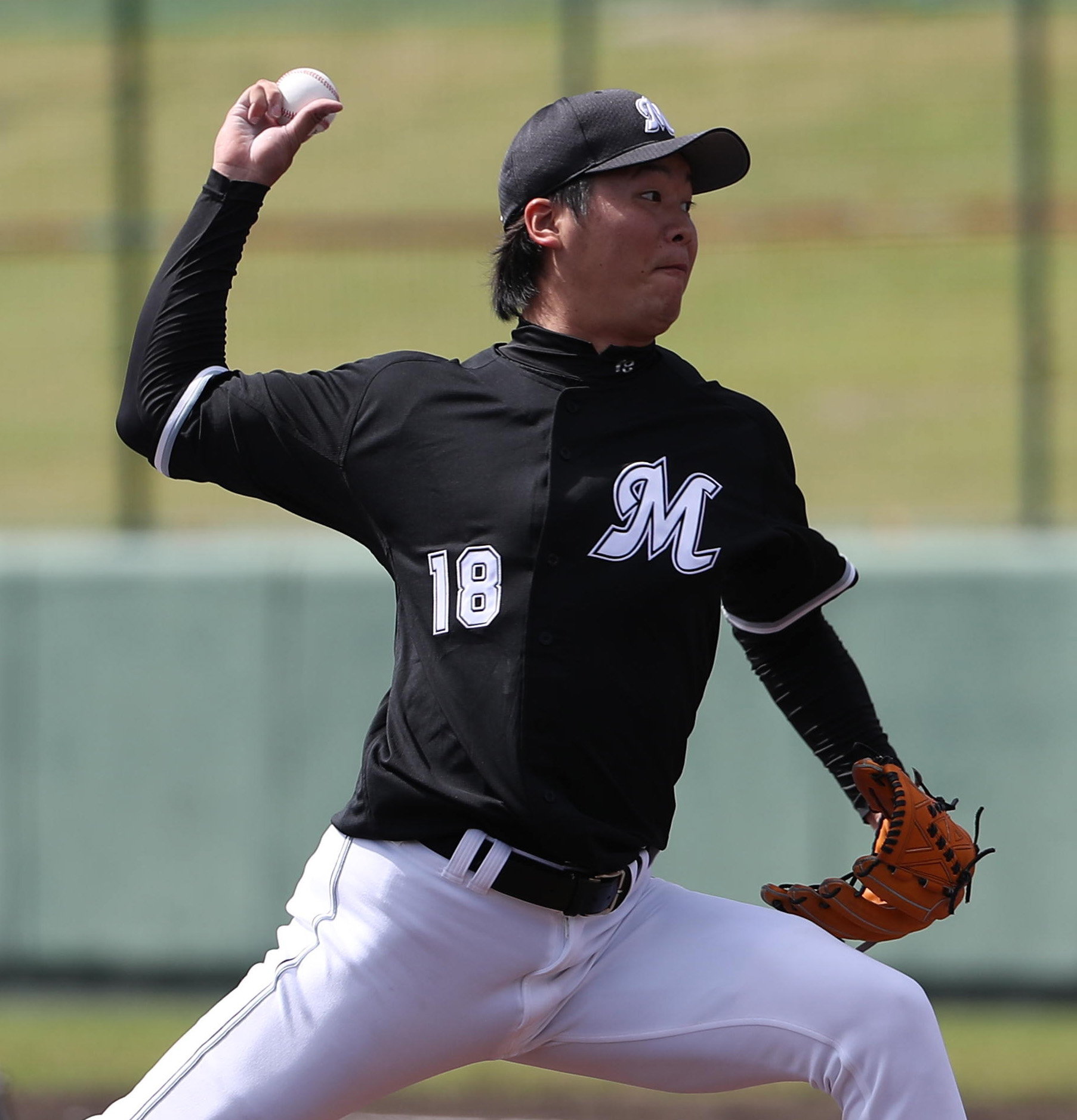 3年ぶり1軍復帰のロッテ・二木康太 存在感アピールヘブルペン待機