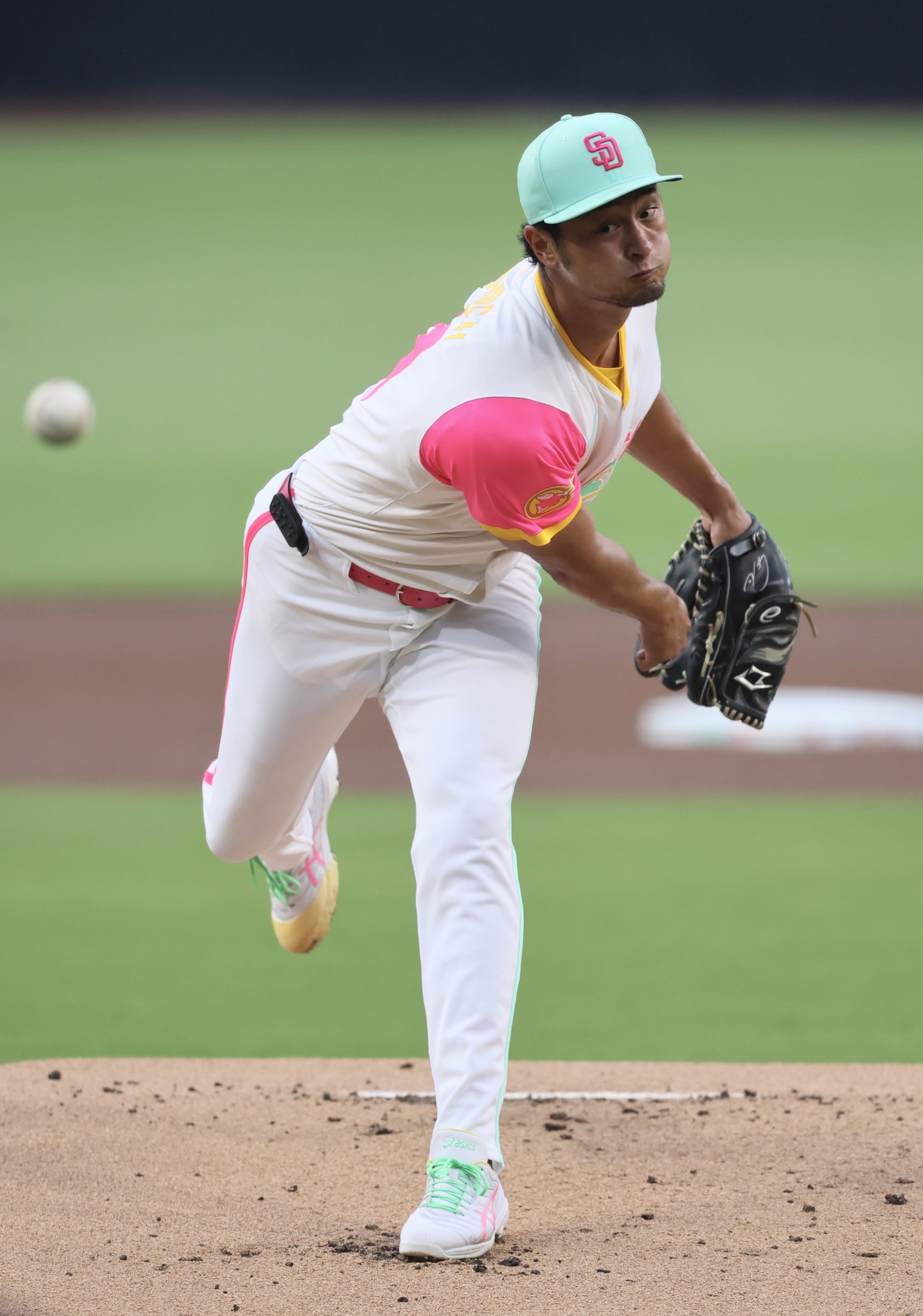 パドレス・ダルビッシュ好投で3勝目、ドジャースに2―1で勝利 大谷は無