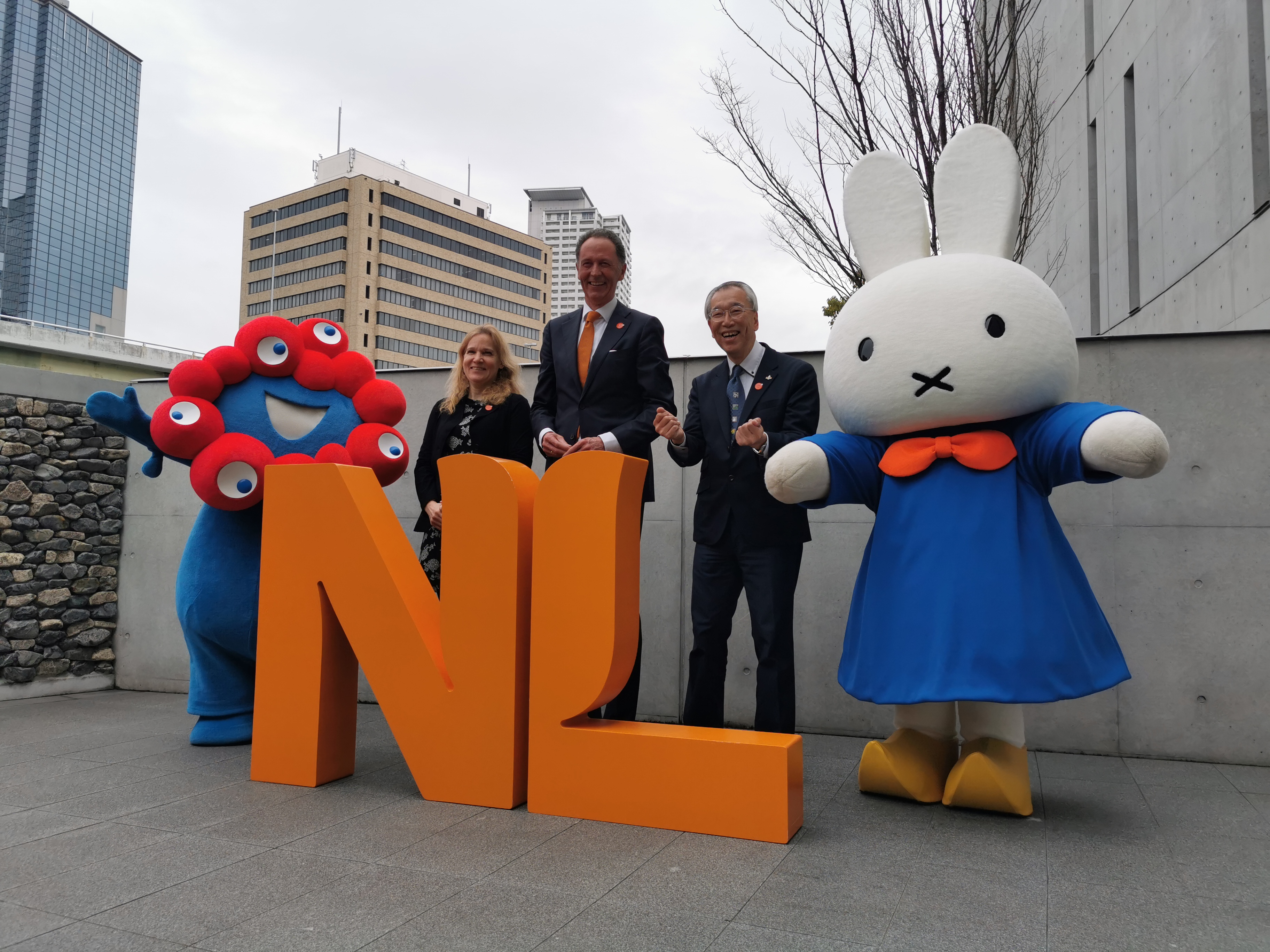 ミッフィーがオランダ館の「大使」に就任 万博 子供にやさしく