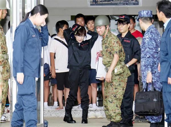 政論 稲田朋美防衛相よ 一体誰のための被災地視察なのか 激励は自衛隊員の心に響いたか 1 2ページ 産経ニュース