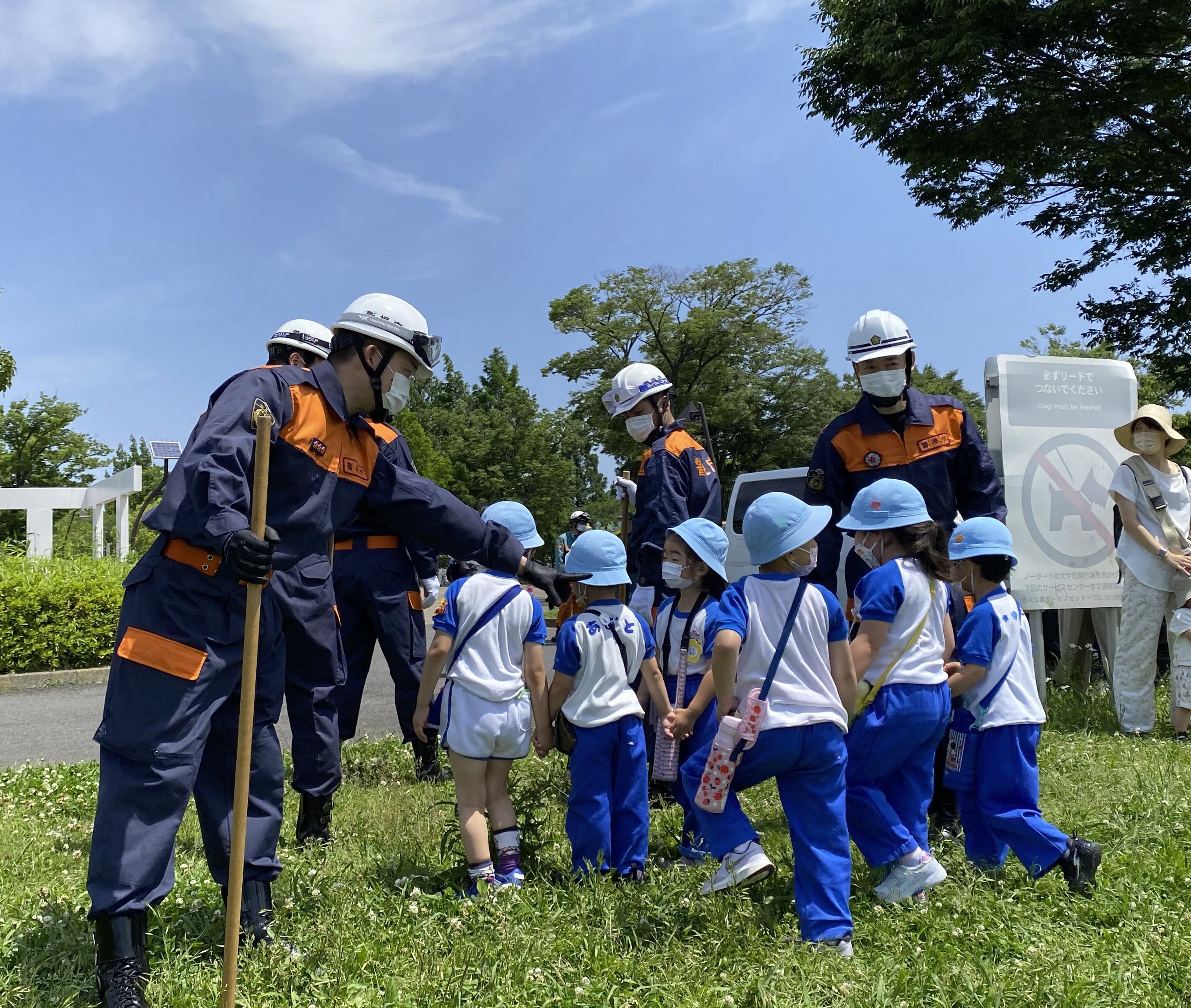 大規模水害に備え訓練 幼稚園児らも参加 警視庁 産経ニュース