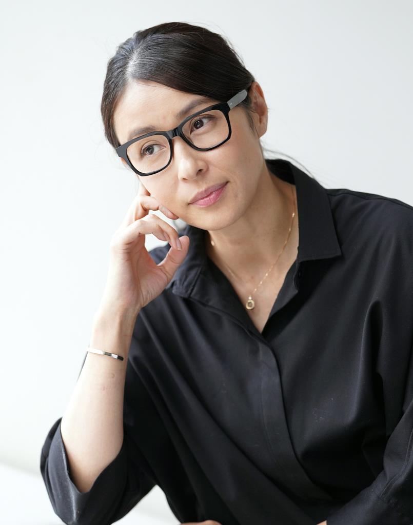 産後の体 交通事故なら全治１カ月 水野美紀さんがユーモア子育て奮闘記 産経ニュース