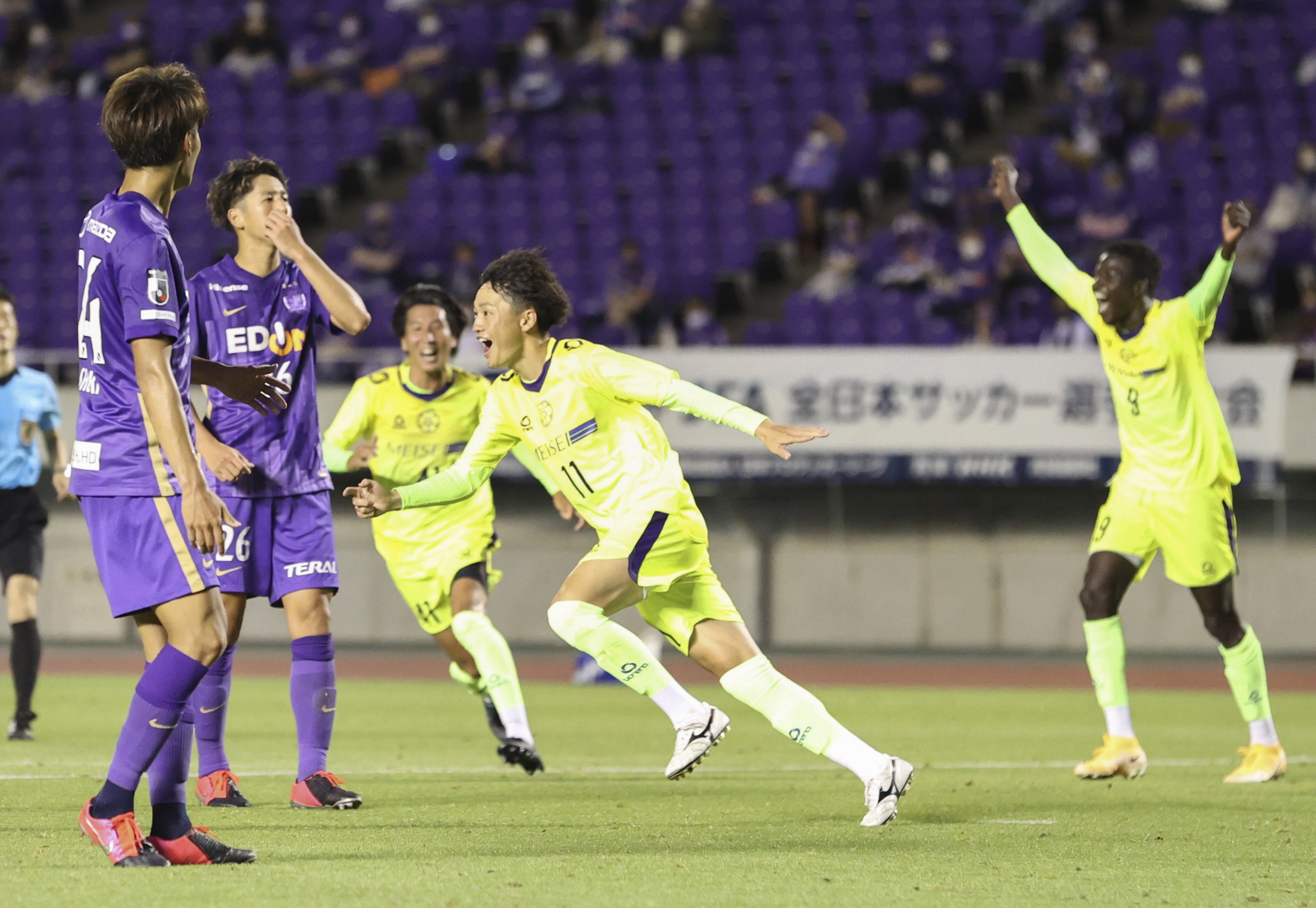 サッカーコラム 天皇杯は下克上の嵐 だからサッカーはおもしろい イザ