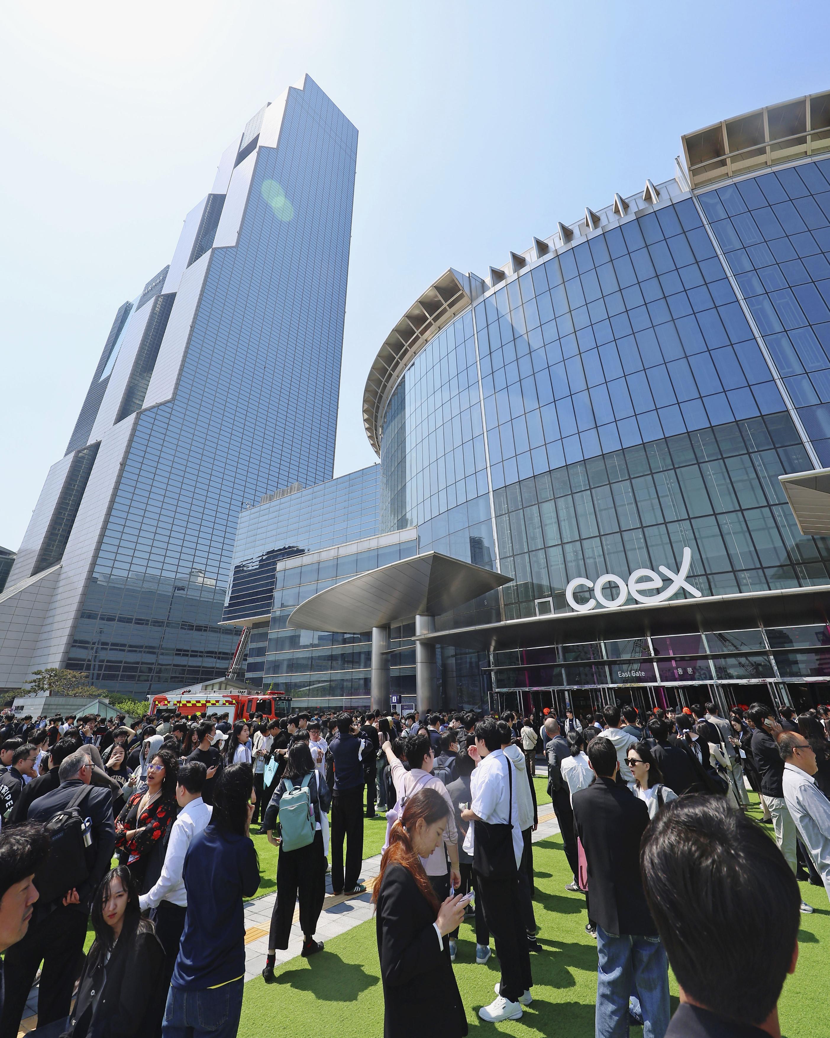 ソウルの大型商業施設で火災、一時1200人避難、人的被害なし