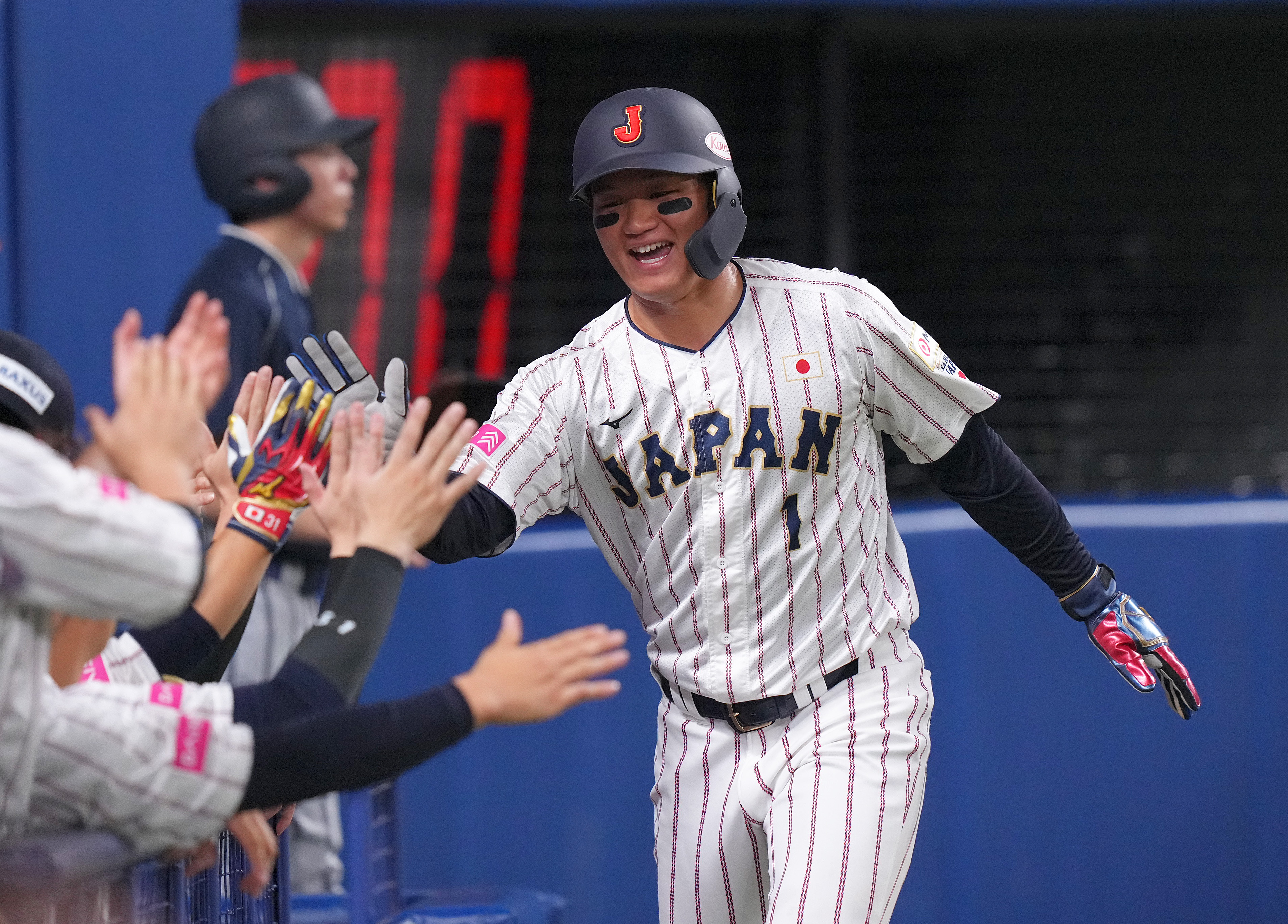 プレミア12】侍ジャパン・森下翔太、八回に2点二塁打で猛打賞