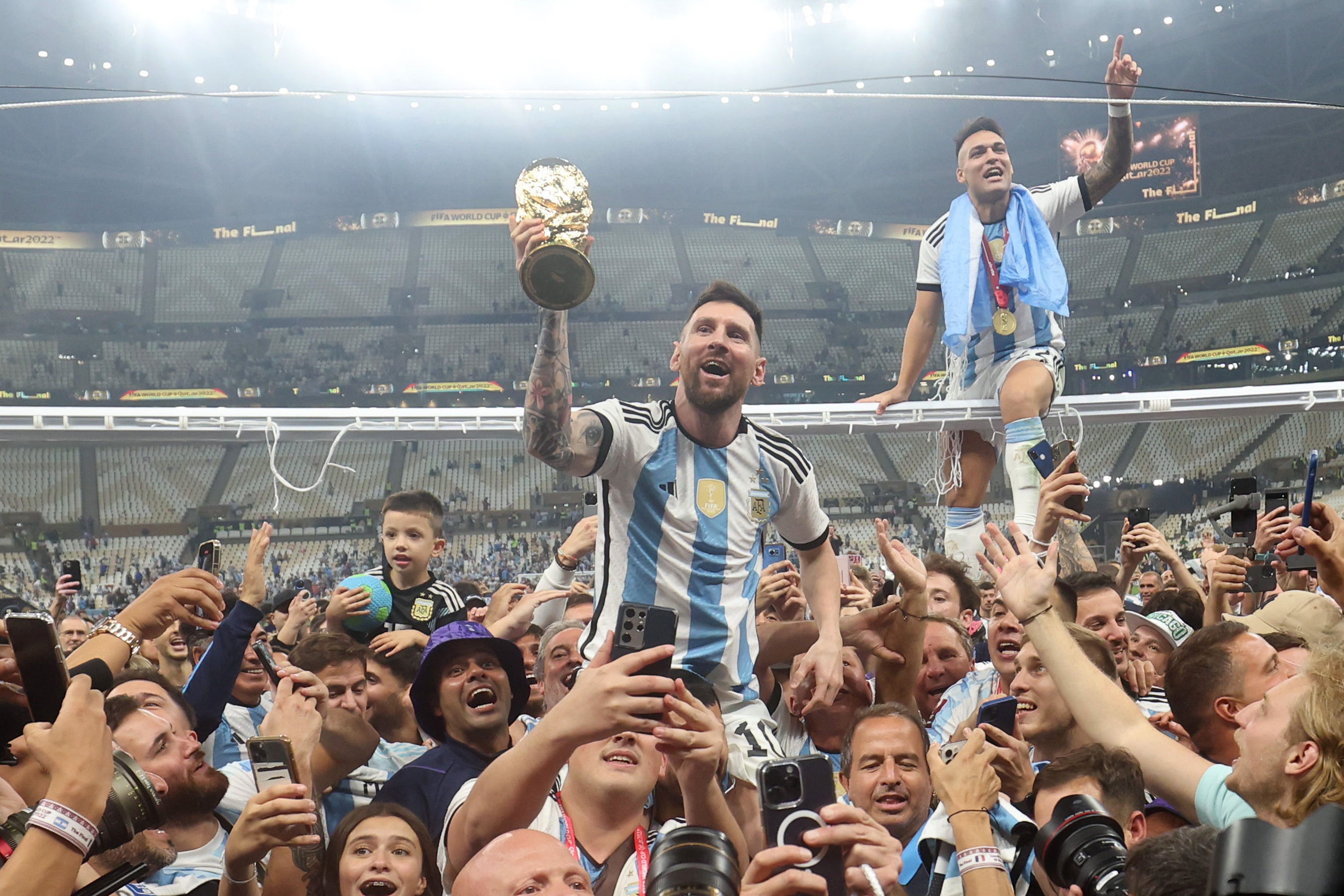 連覇に挑むアルゼンチンとメッシ 浮かぶ？ サッカー界の近未来勢力図 W