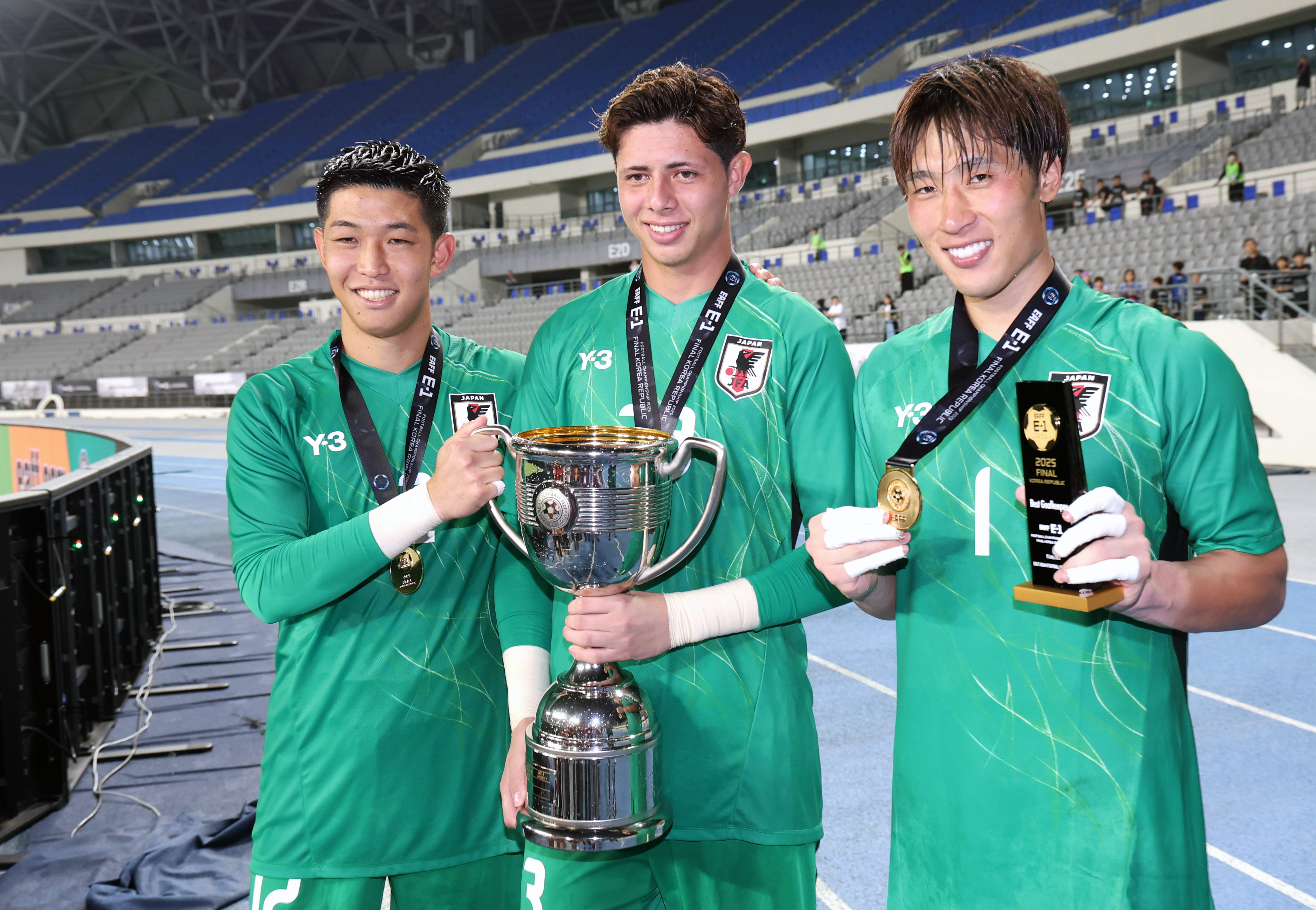 GK大迫敬介が最優秀GK賞に 試合終了間際にビッグセーブ 韓国を完封して