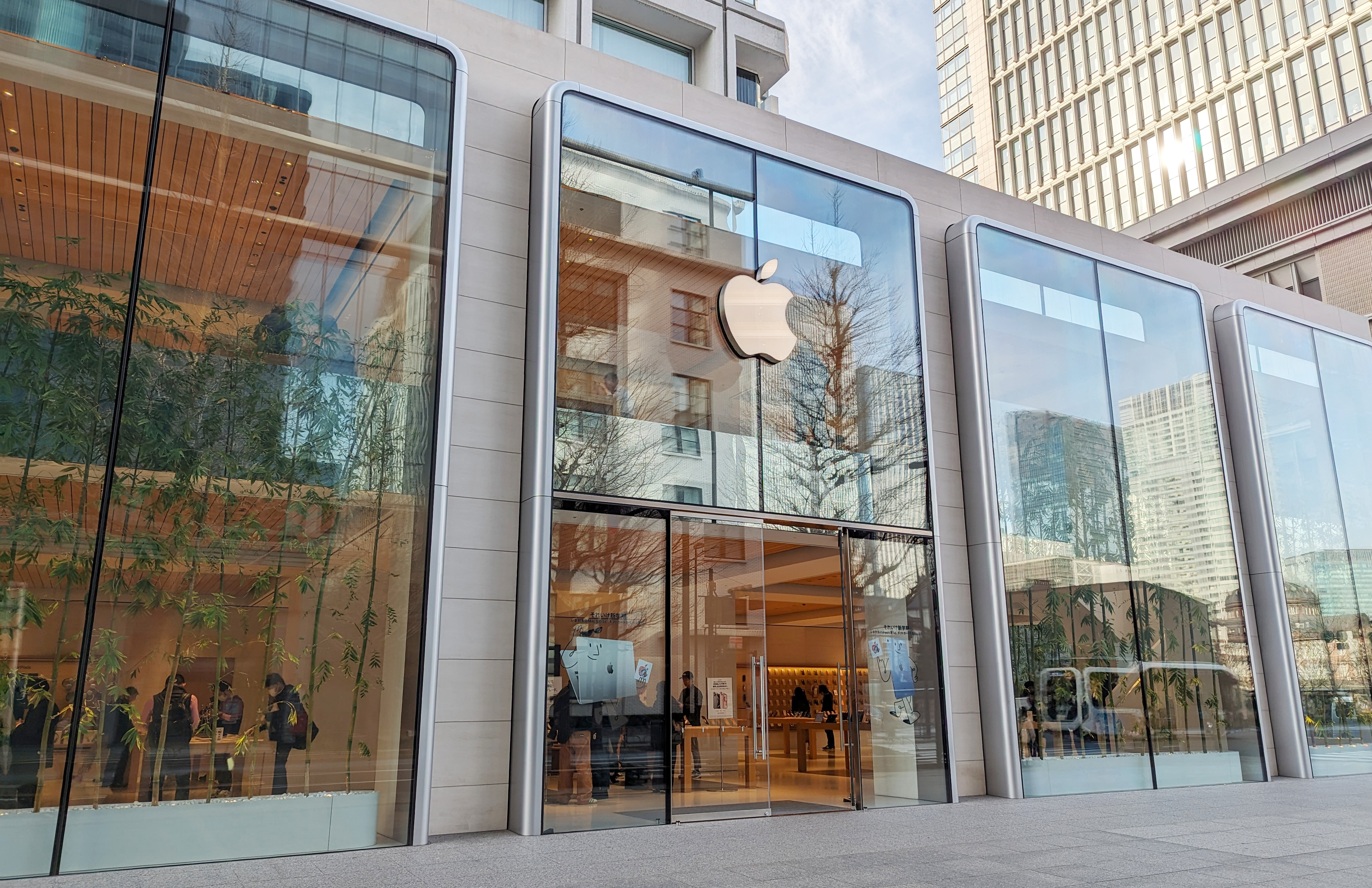 iPhoneの「困った！」速攻解決 第1回「バッテリー交換」 4つのステップ