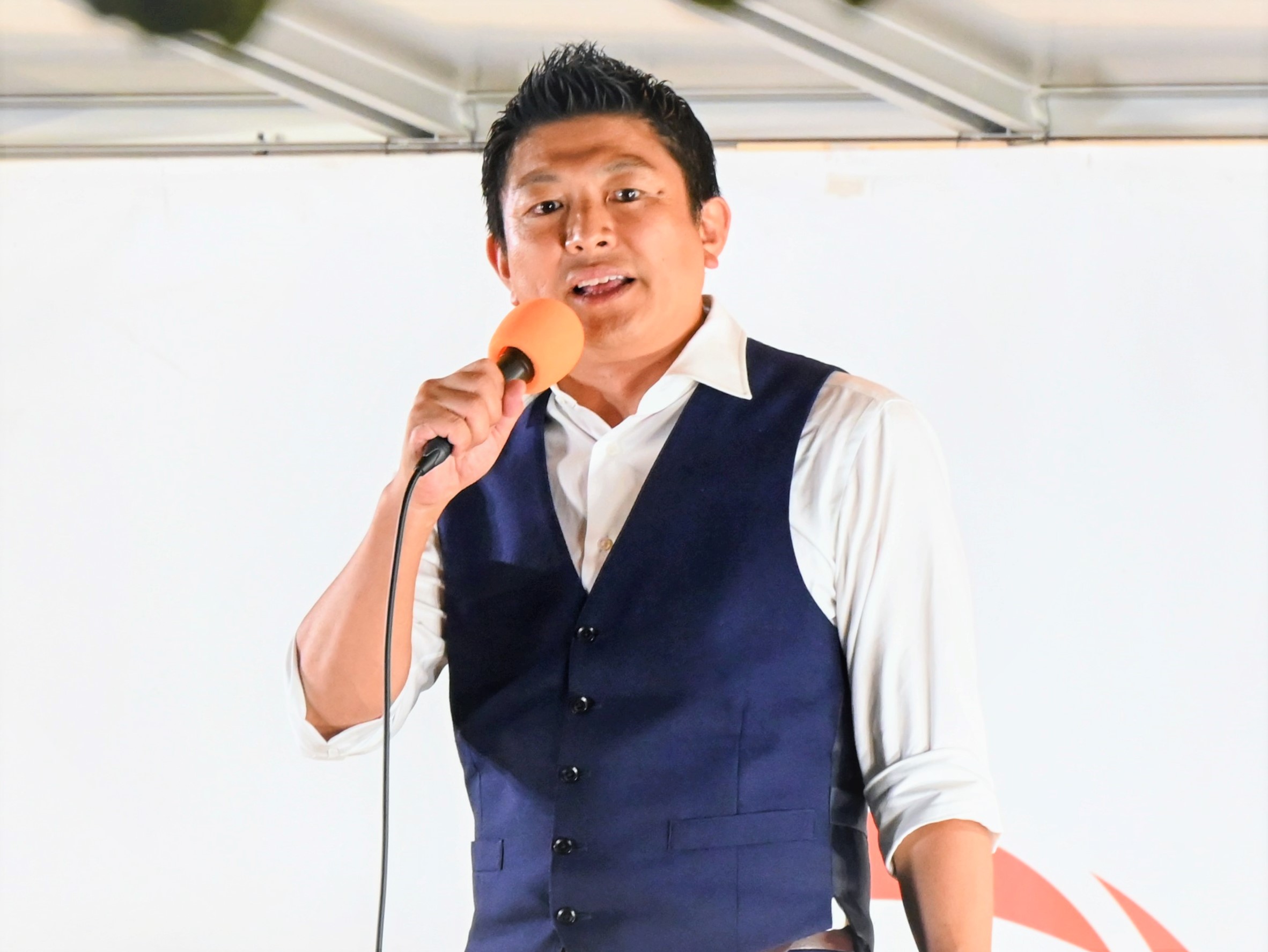 ヤジ響く参政党ラスト街宣 望月記者とアンチの人々と語らった「日本人