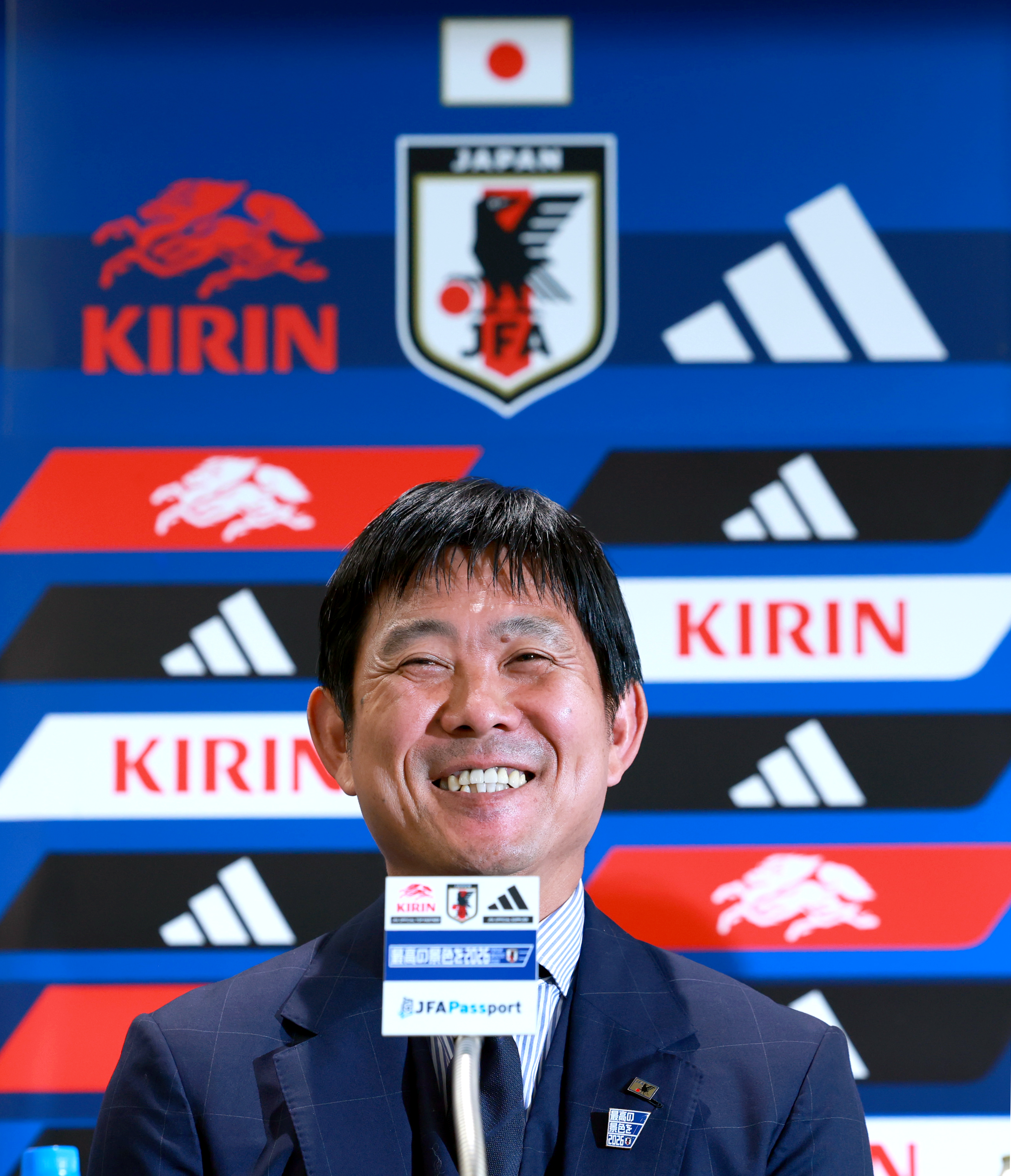 森保一監督、帰国会見でサポート役としてW杯に帯同した吉田麻也と南野