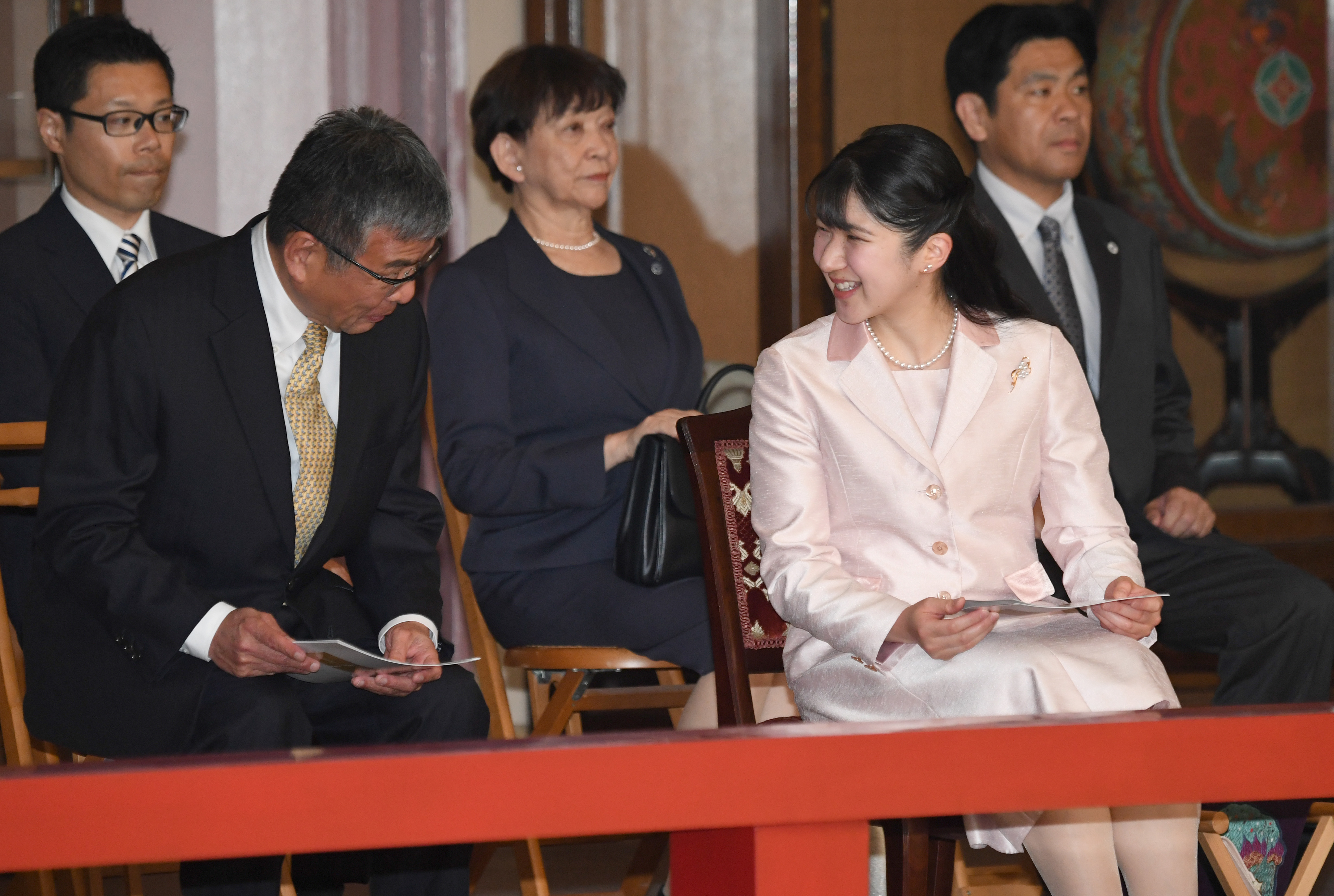 天皇、皇后両陛下、みどりの式典にご臨席 愛子さま、皇居で雅楽をご