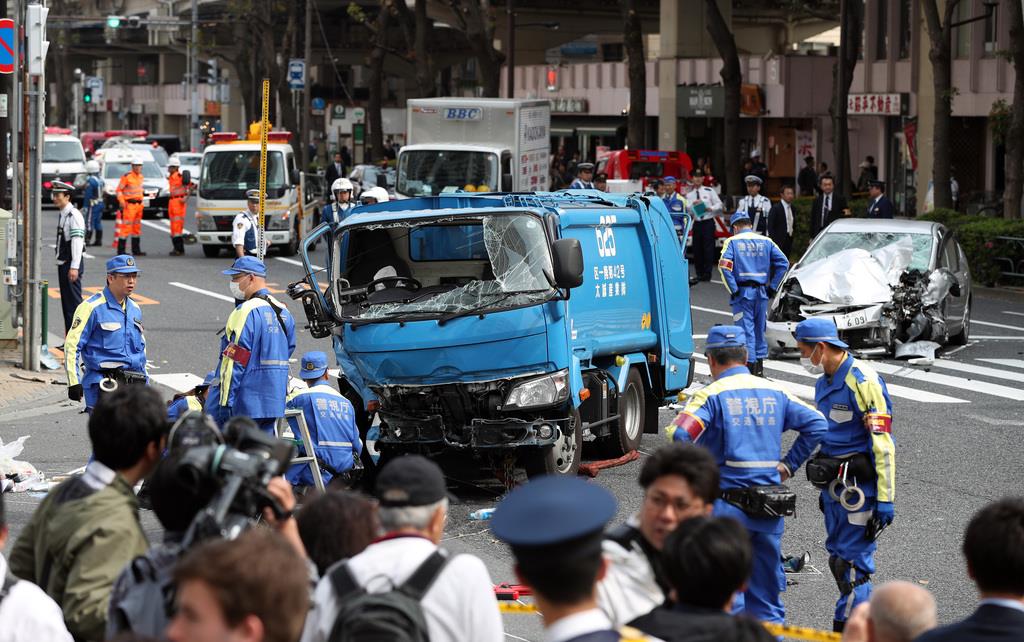 靴や買い物袋散乱 目撃の男性 あまりに凄惨な現場 東京 池袋の交通事故 産経ニュース