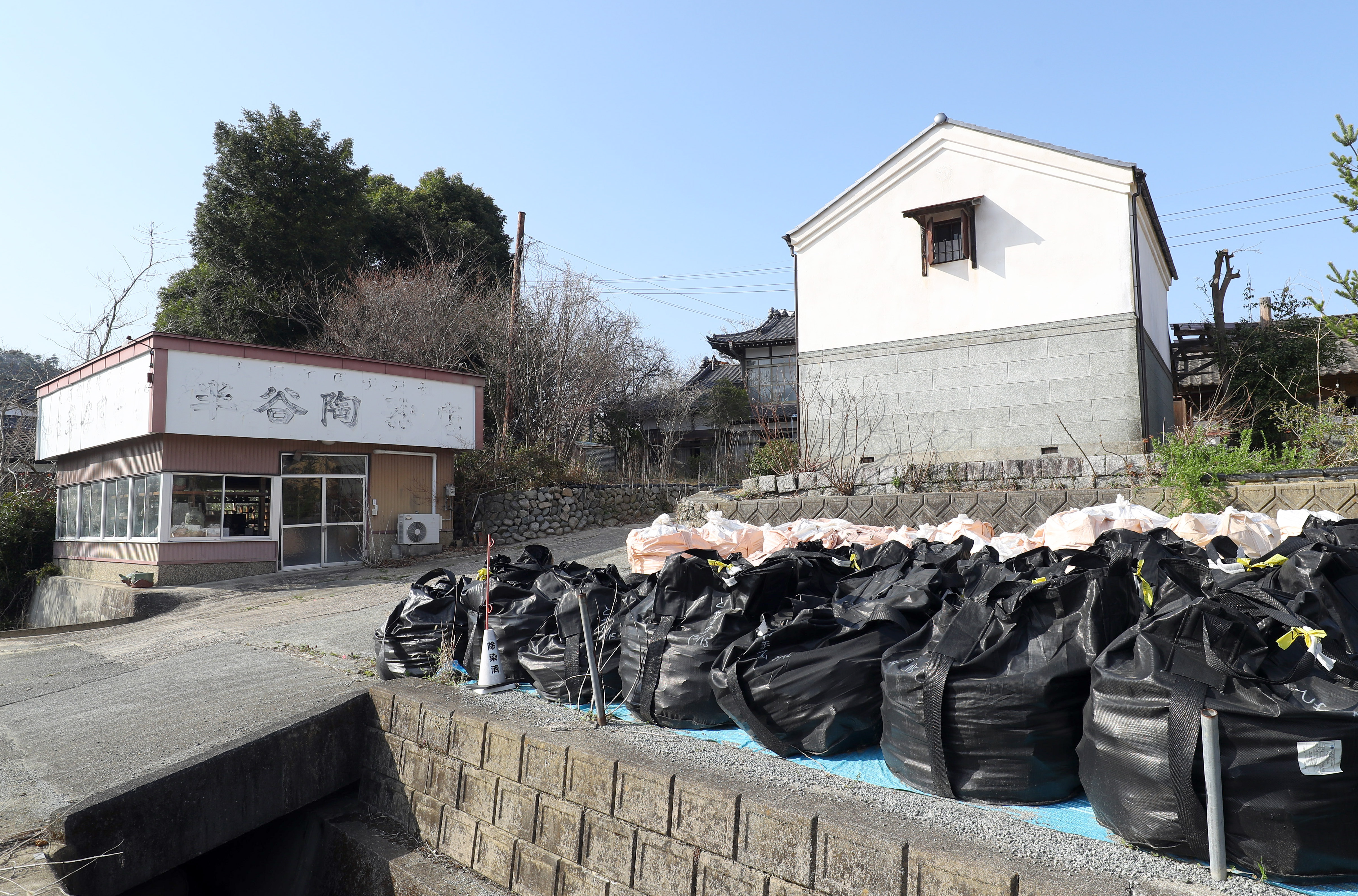 フォト】伝統継承へ地元で作陶を 浪江町「大堀相馬焼」窯元、帰還決意