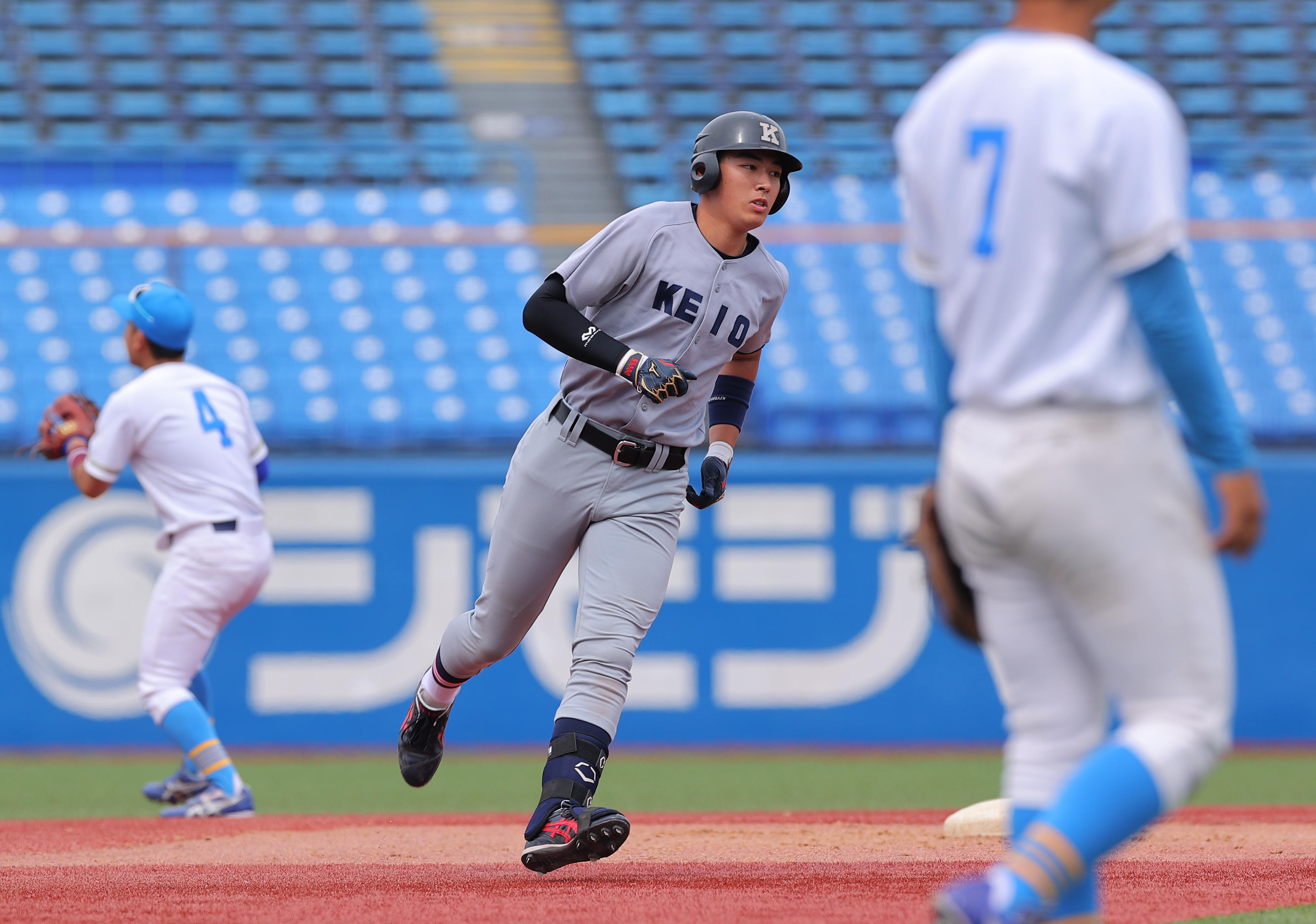 父 清原和博氏が見守る前で 慶大 正吾が神宮デビュー 悔しい 代打で右飛 1 2ページ イザ 父 清原和博氏が見守る前で 慶大 正吾が神宮デビュー 悔しい 代打で右飛 1 2ページ イザ