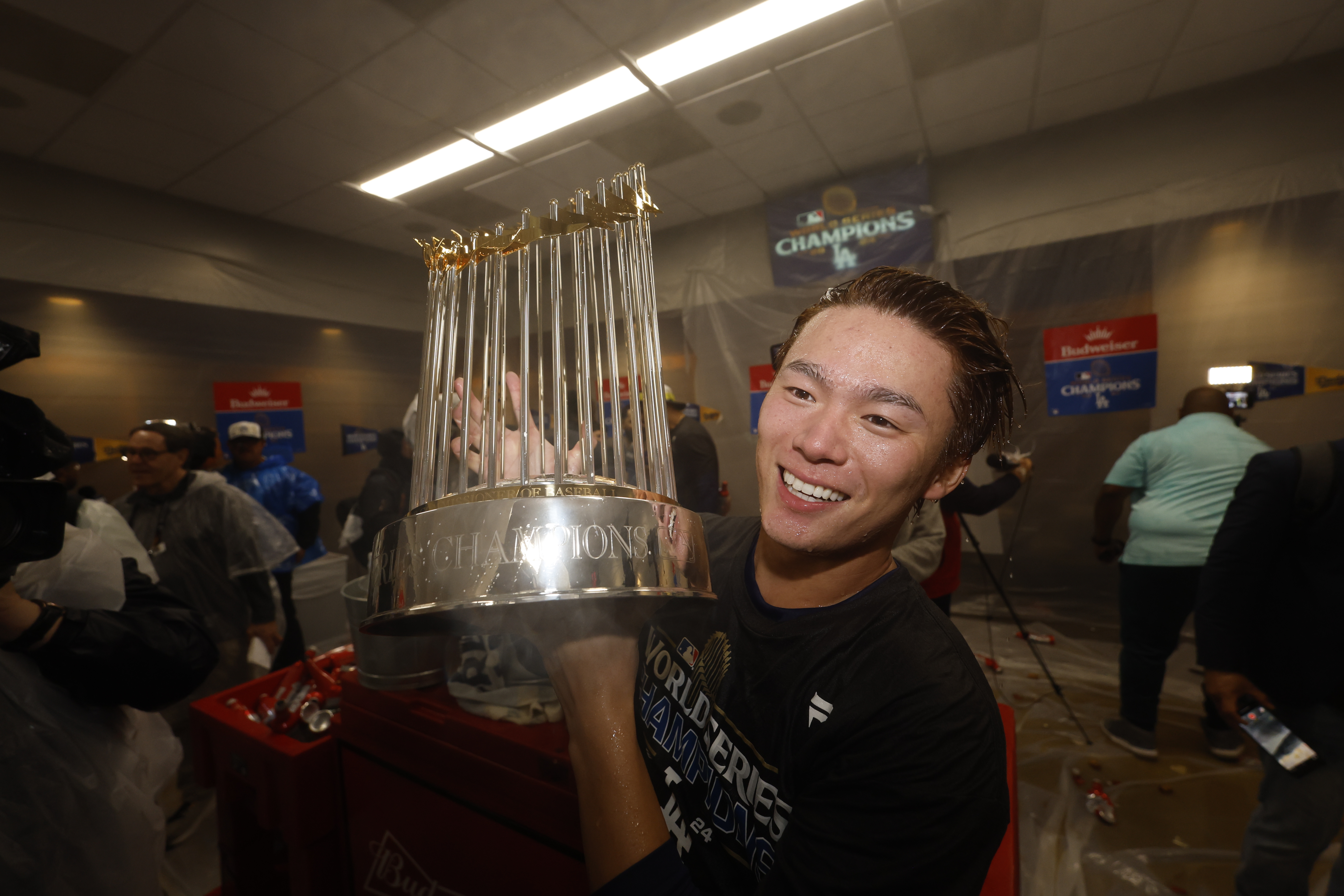 大谷ドジャース世界一の舞台裏③】1年目の山本由伸をチーム全体