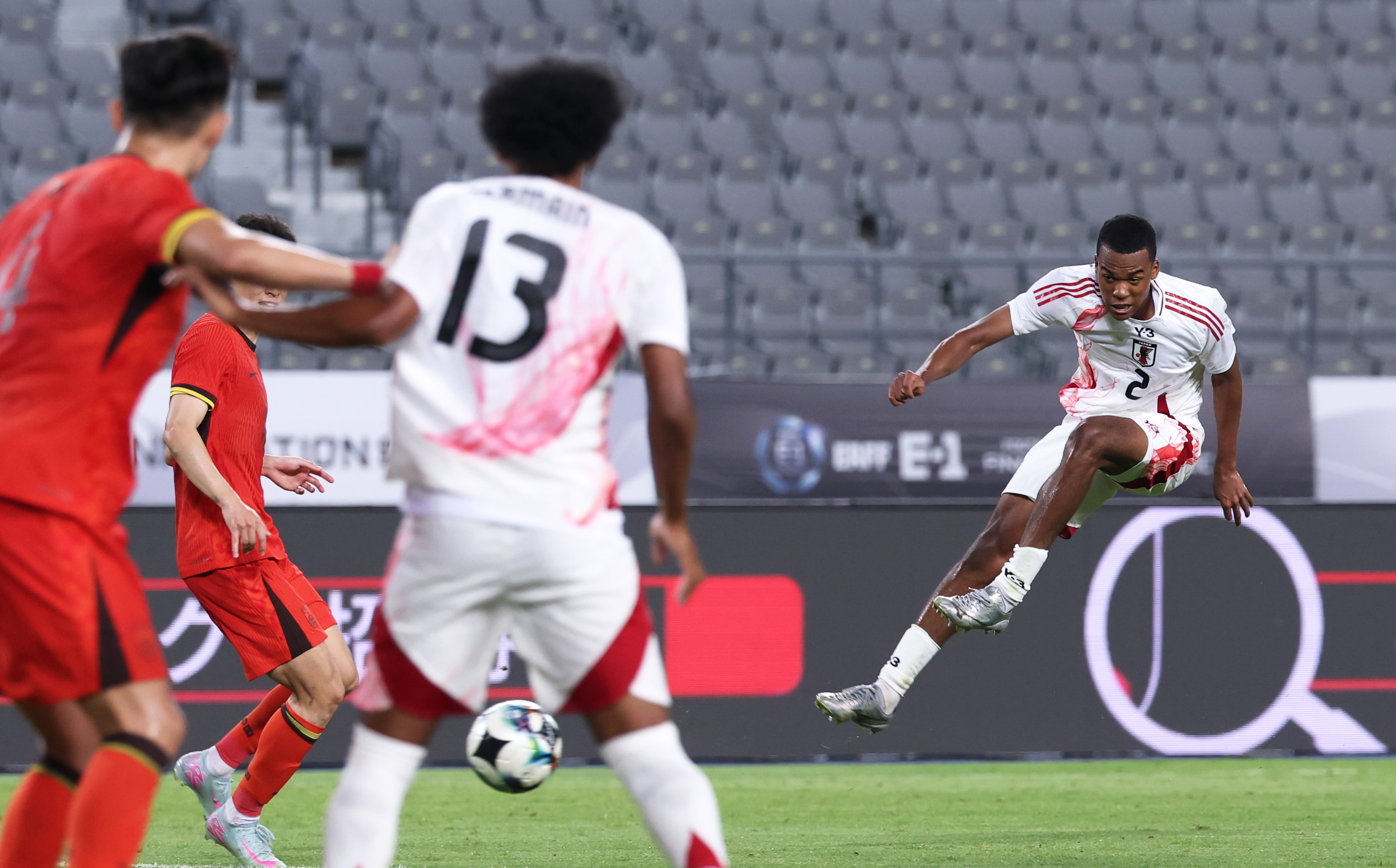 日本代表DF望月ヘンリー海輝、後半18分に貴重な追加点 積極的な