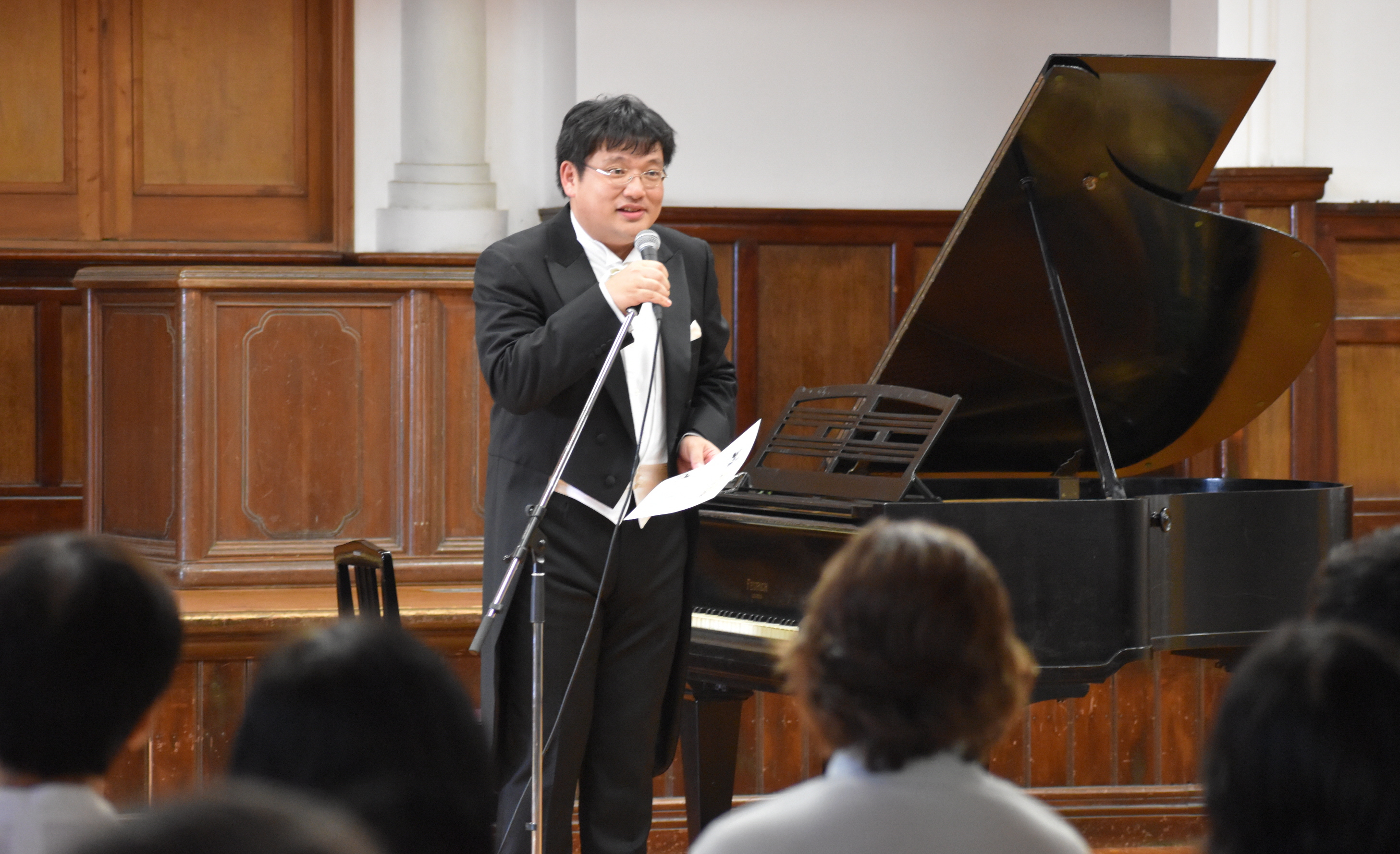大正時代の「100歳のピアノ」が復活コンサートで響かせた熟成の調べ 