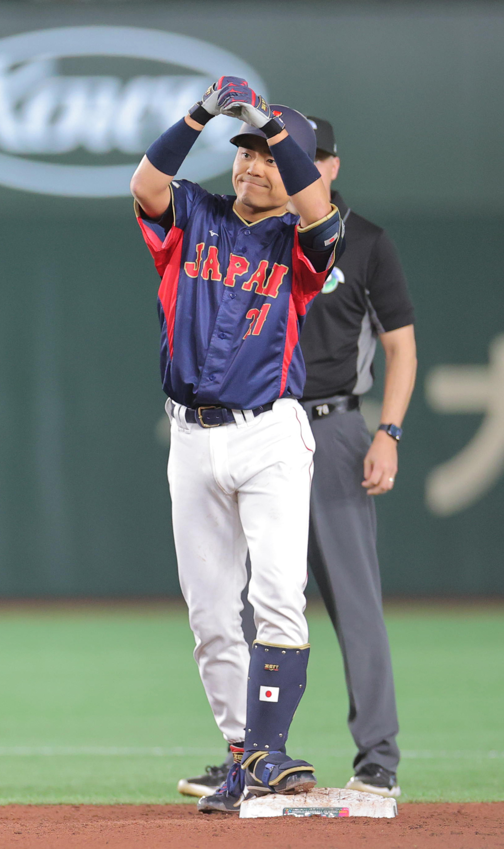 侍ジャパン・中村悠平が右翼線破るWBC初適時打 第2打席には