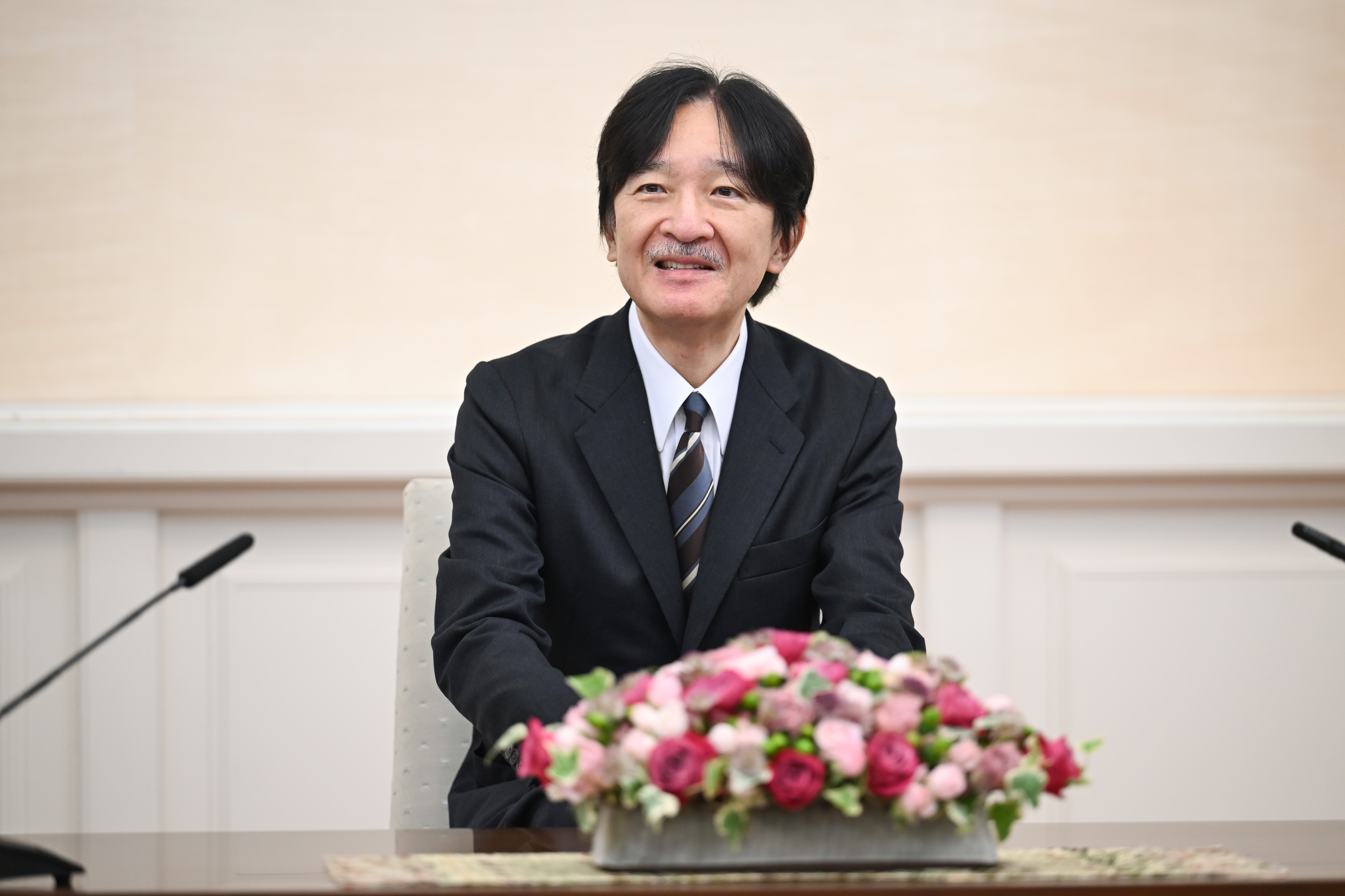 秋篠宮さま60歳、ご会見全文（上） 戦後80年「先の大戦へ思いを馳せ