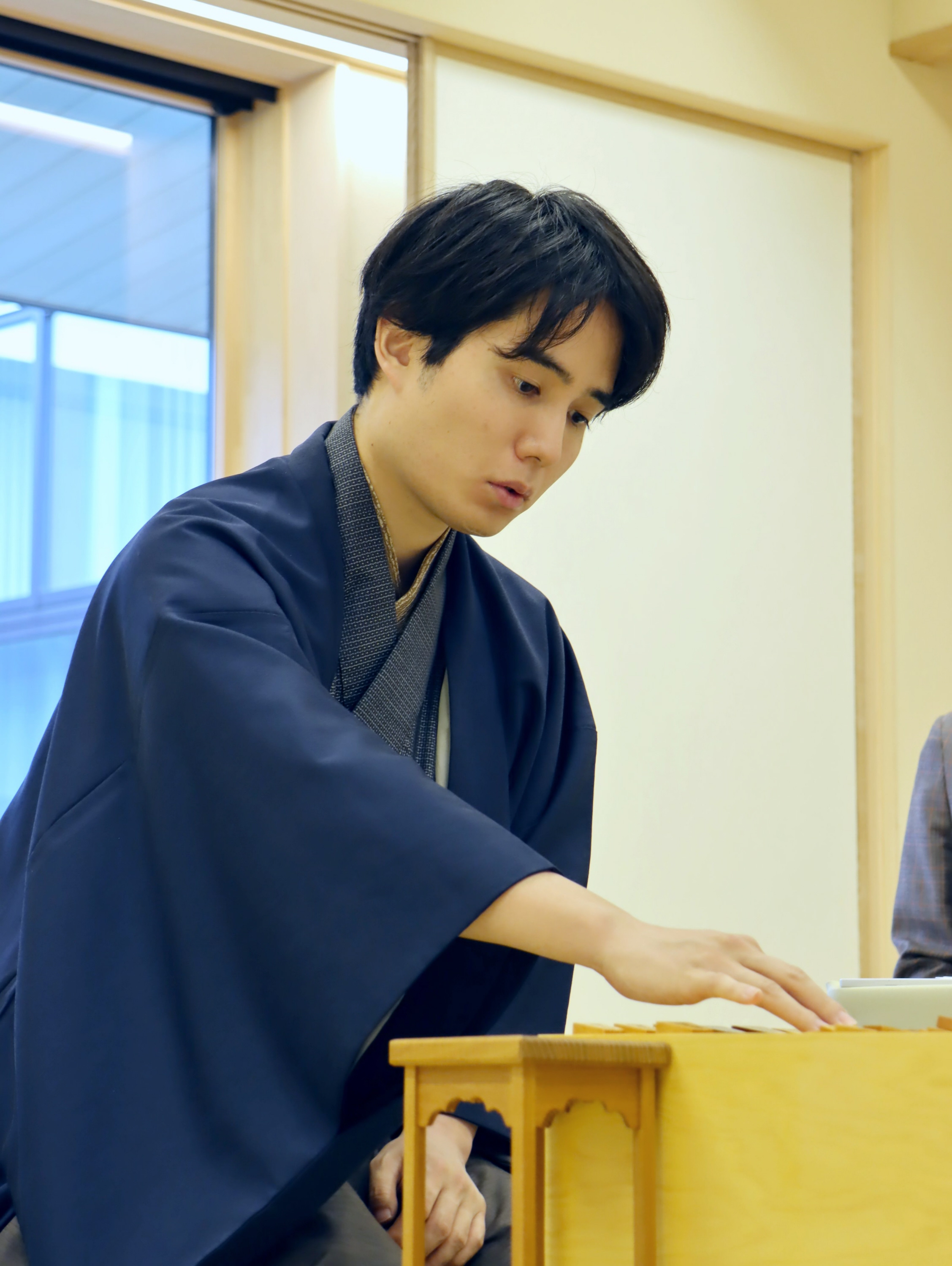 藤井聡太竜王が97手で佐々木勇気八段に敗れる「一方的な展開で