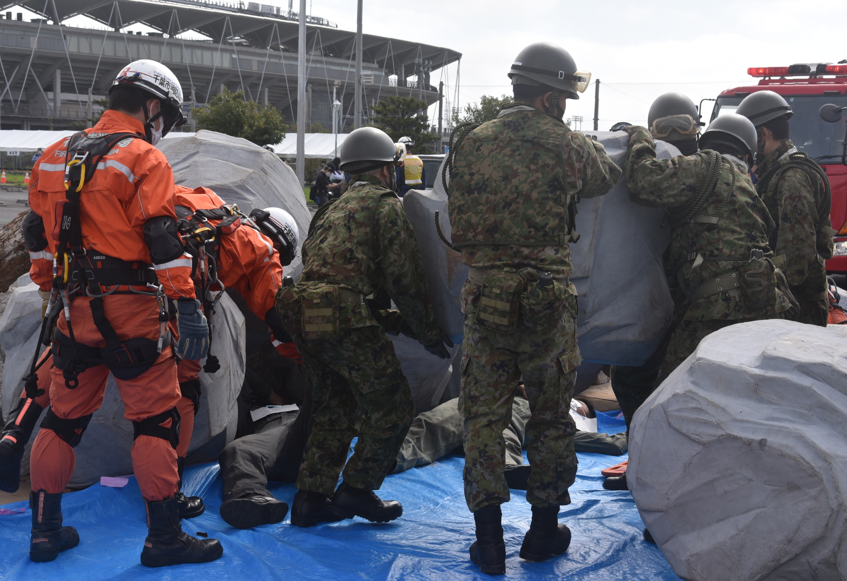 巨大地震に備え 千葉市で九都県市合同防災訓練 産経ニュース