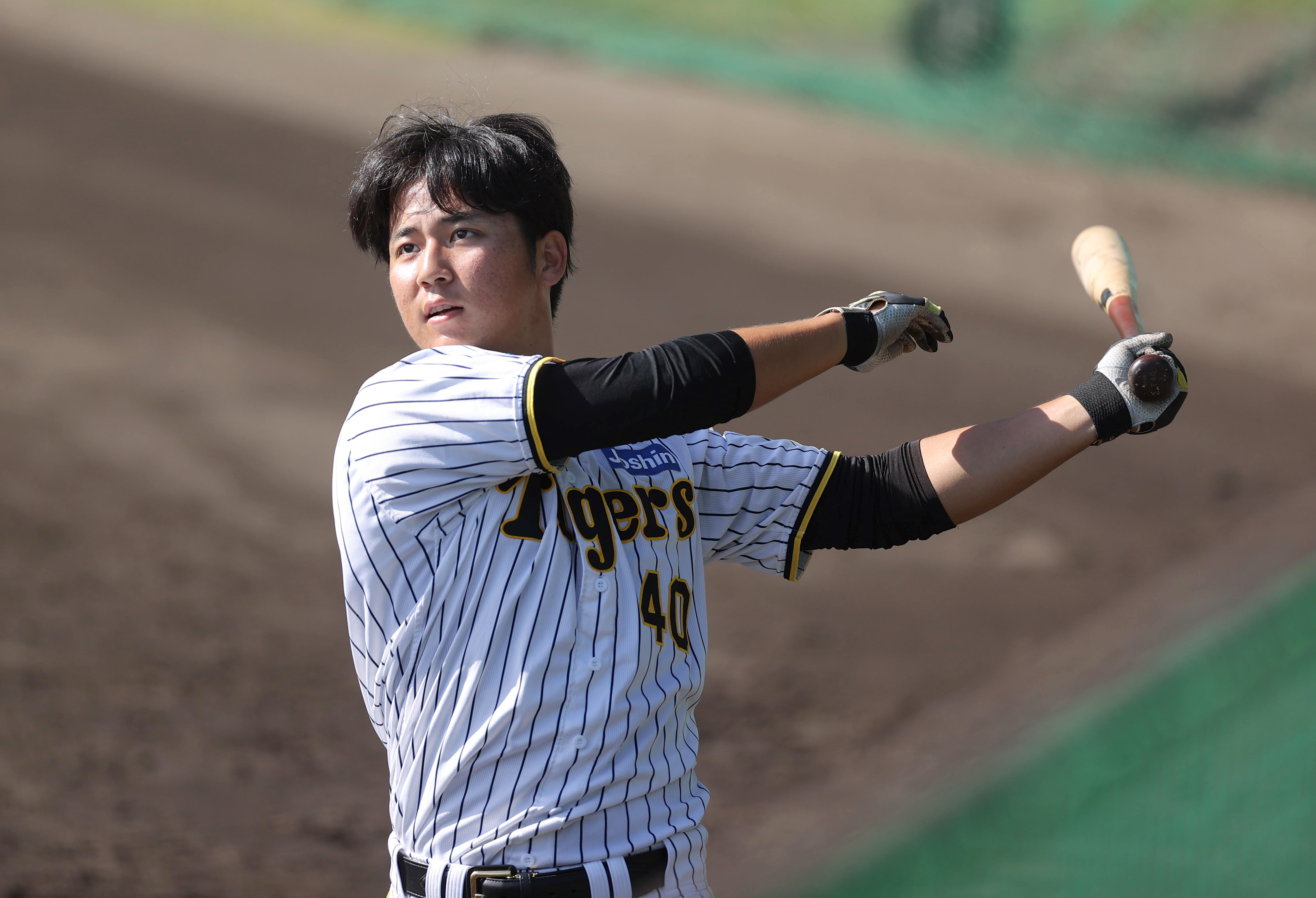 鳴尾浜通信】脱〝ヒッチ〟で安打を量産する阪神・井坪陽生「真っすぐを