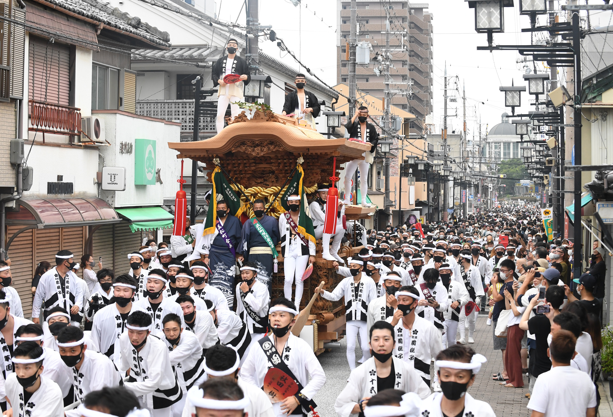 動画】岸和田だんじり祭入魂式 沿道に大勢の見物客 - 産経ニュース