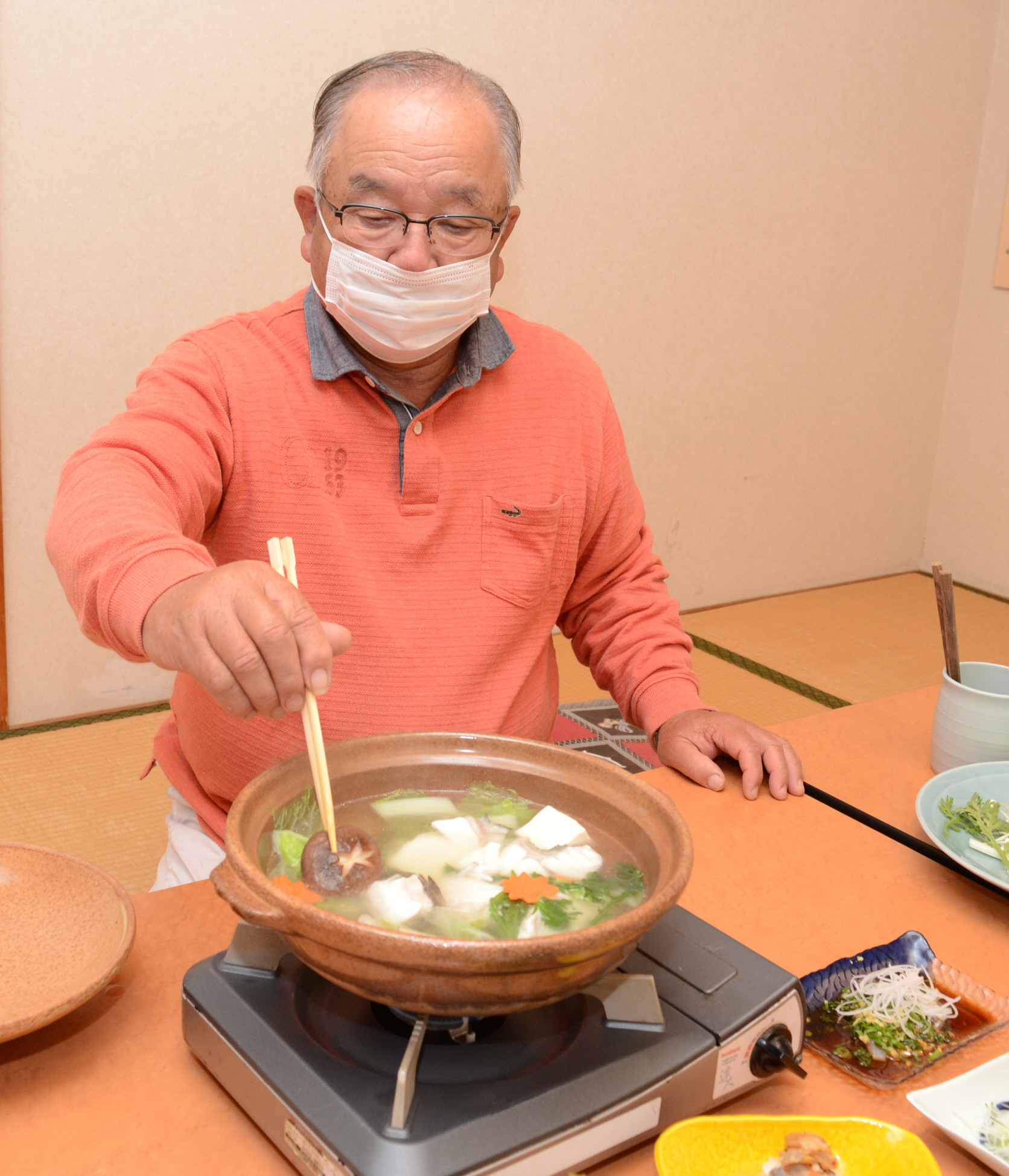 関西の鍋 ほかの魚はもうクエん 脂が絶品 和歌山のクエ鍋 産経ニュース