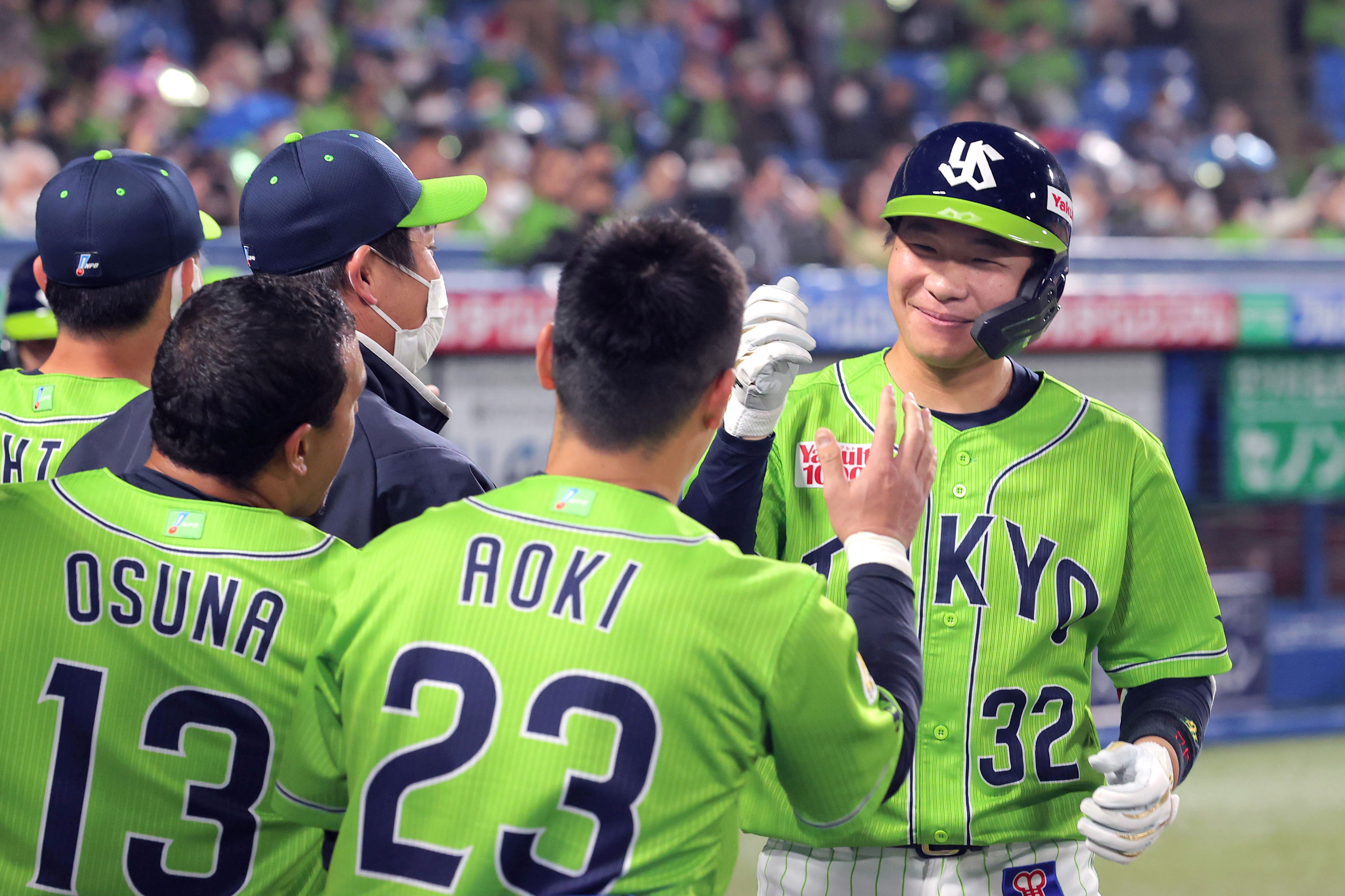 東京ヤクルトスワローズ 松本直樹選手 ユニフォーム 2点セット ヤクルト〝秀才捕手〟の松本直樹が927日ぶり通算2本目のアーチ