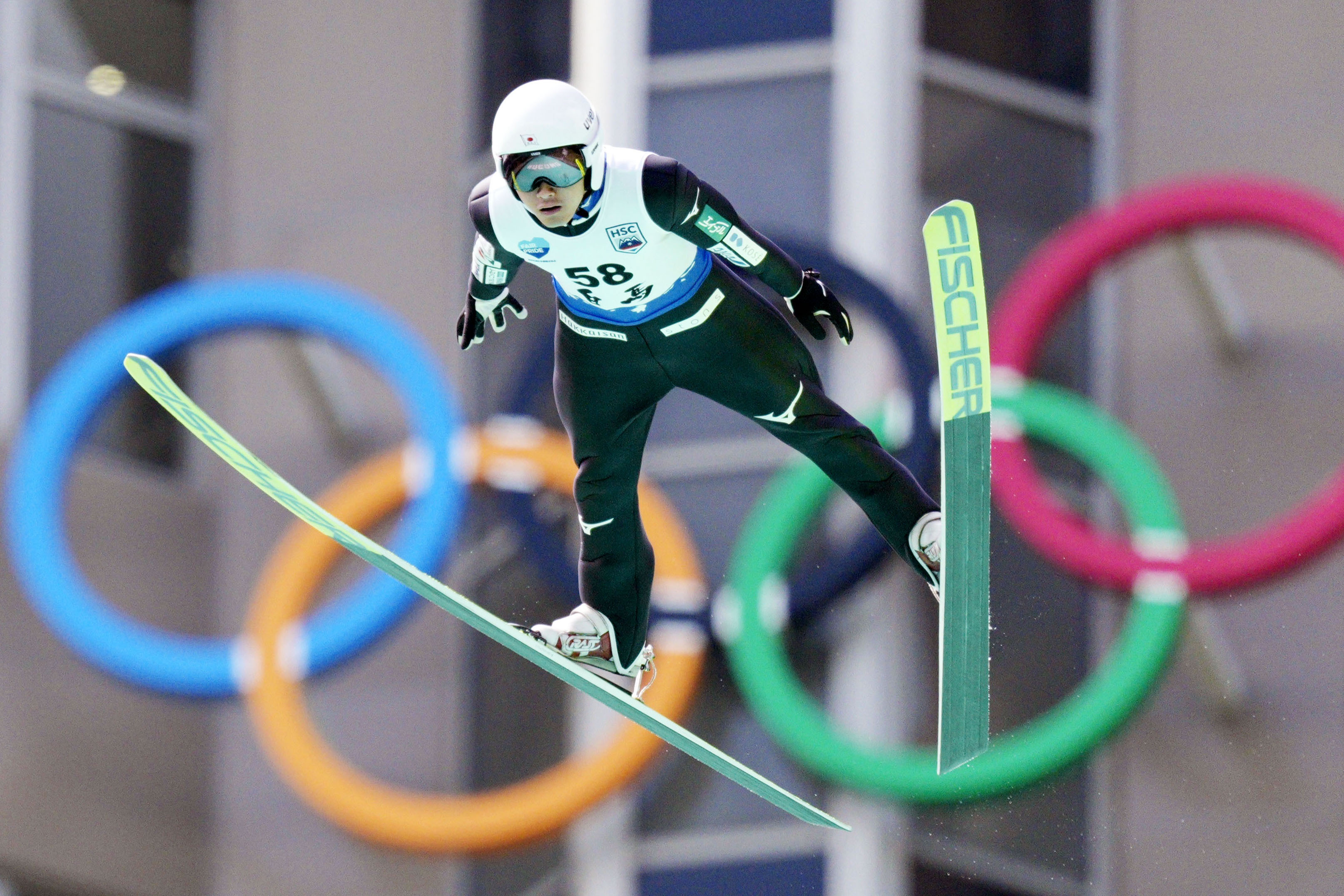 内藤智文が優勝、53歳の葛西紀明が2位 ノルディックスキー白馬サマー