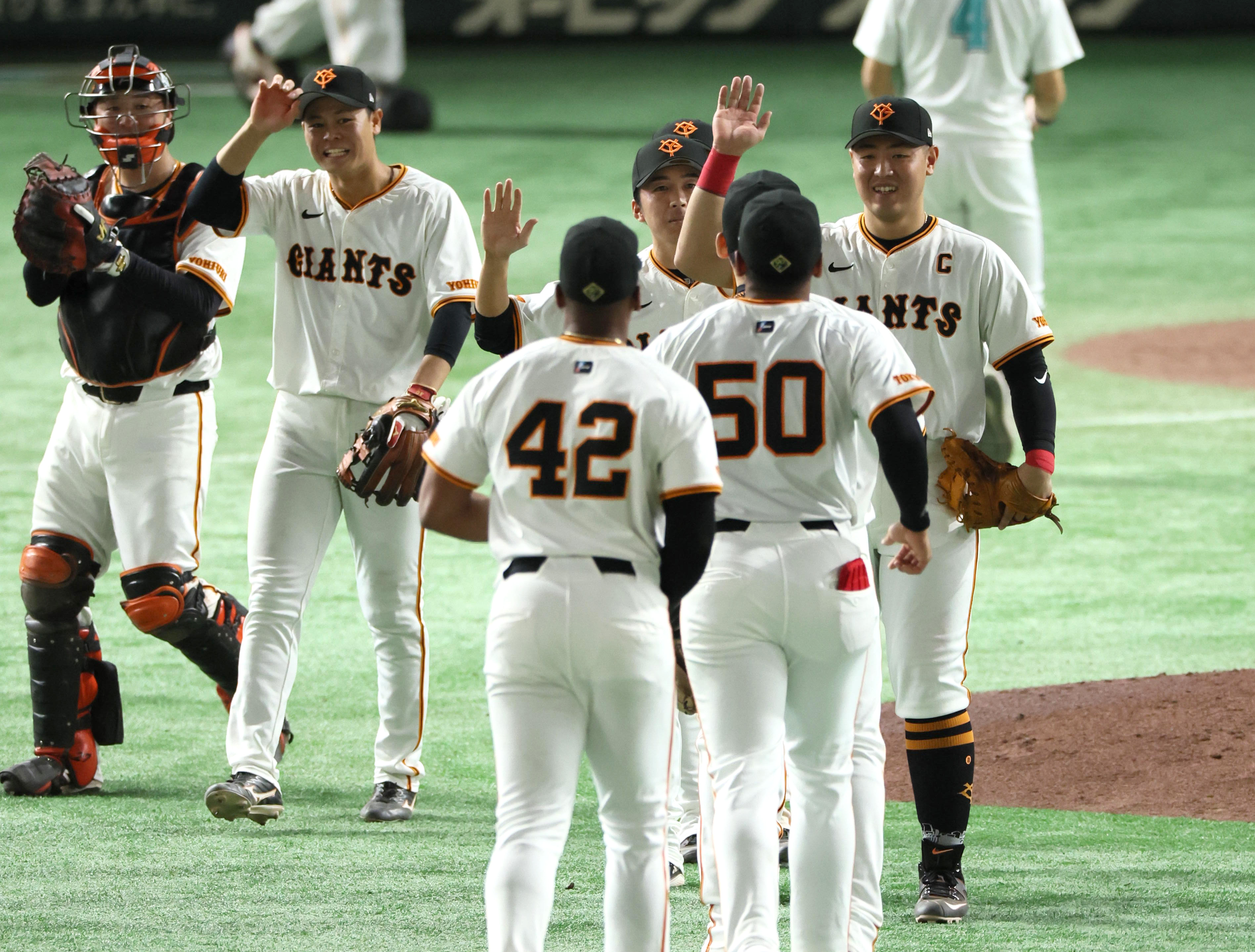 巨人が4投手の零封リレーで3勝3敗のタイに 中山の〝プロ初本塁打〟の1