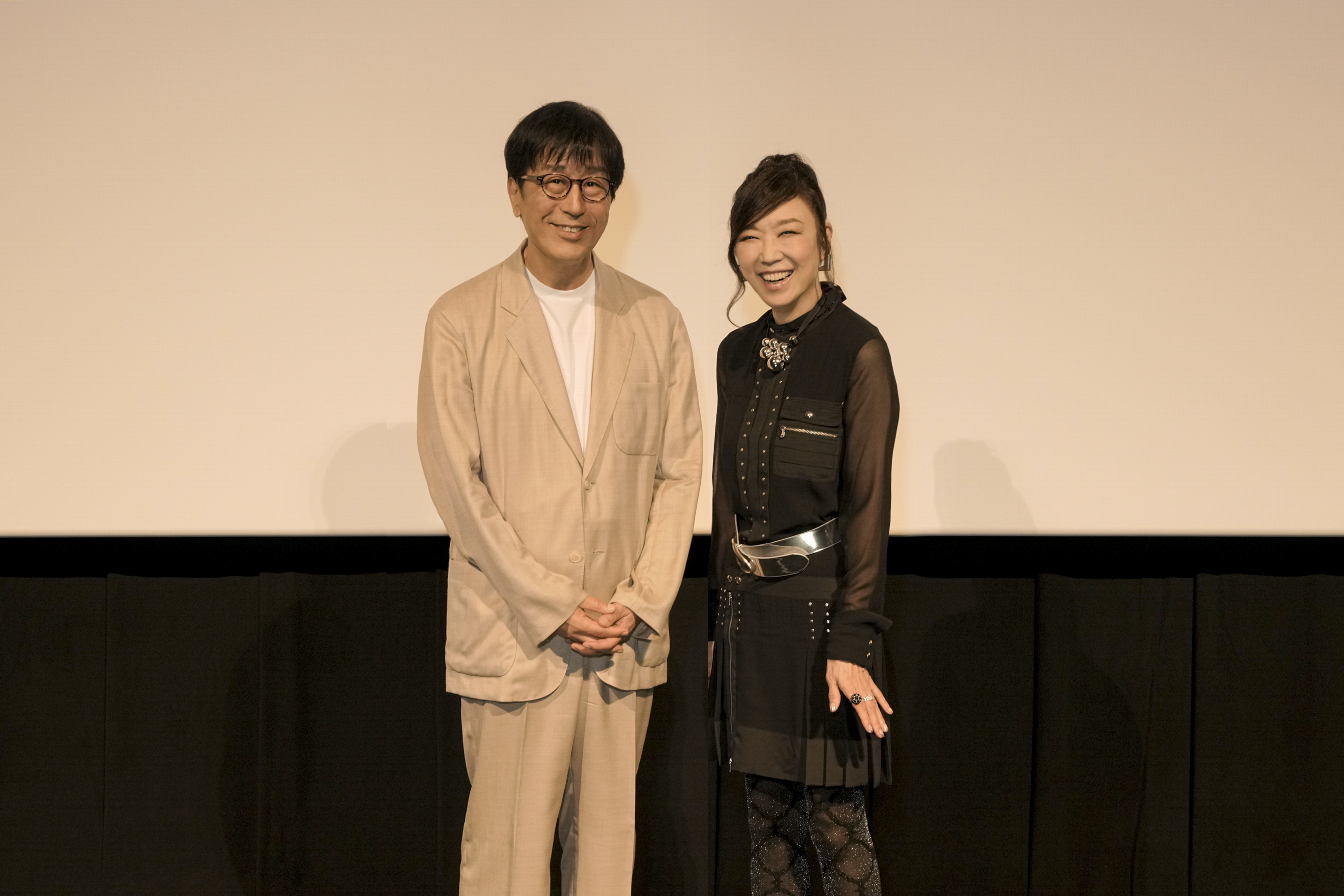 ユーミン、16年ぶり試聴会参加 語ったAIとの「共生」 夫・正隆氏と1年7