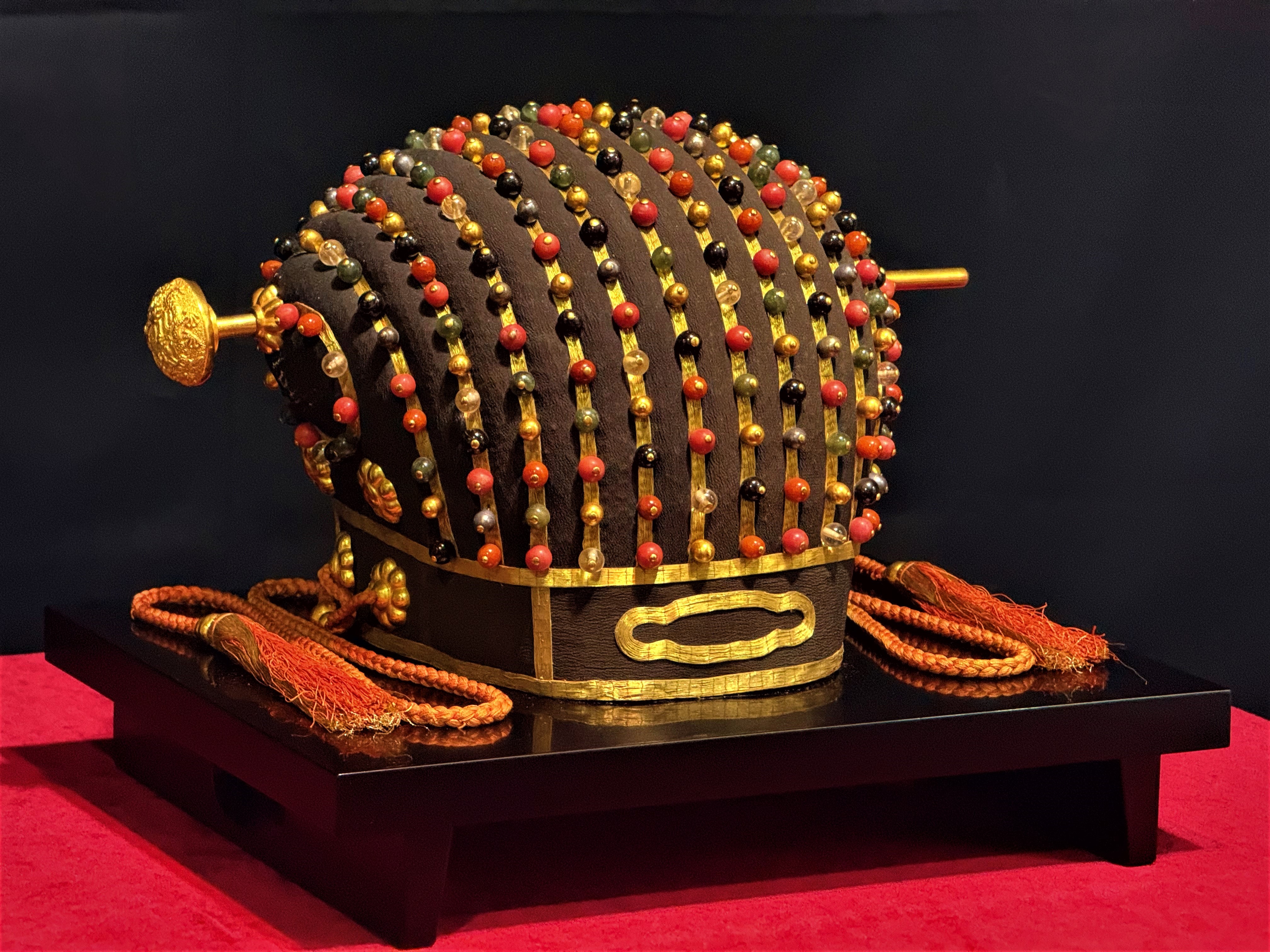 琉球王国の国宝と知られざる国鉄の〝文化財〟 デパート4階の歴史博物館