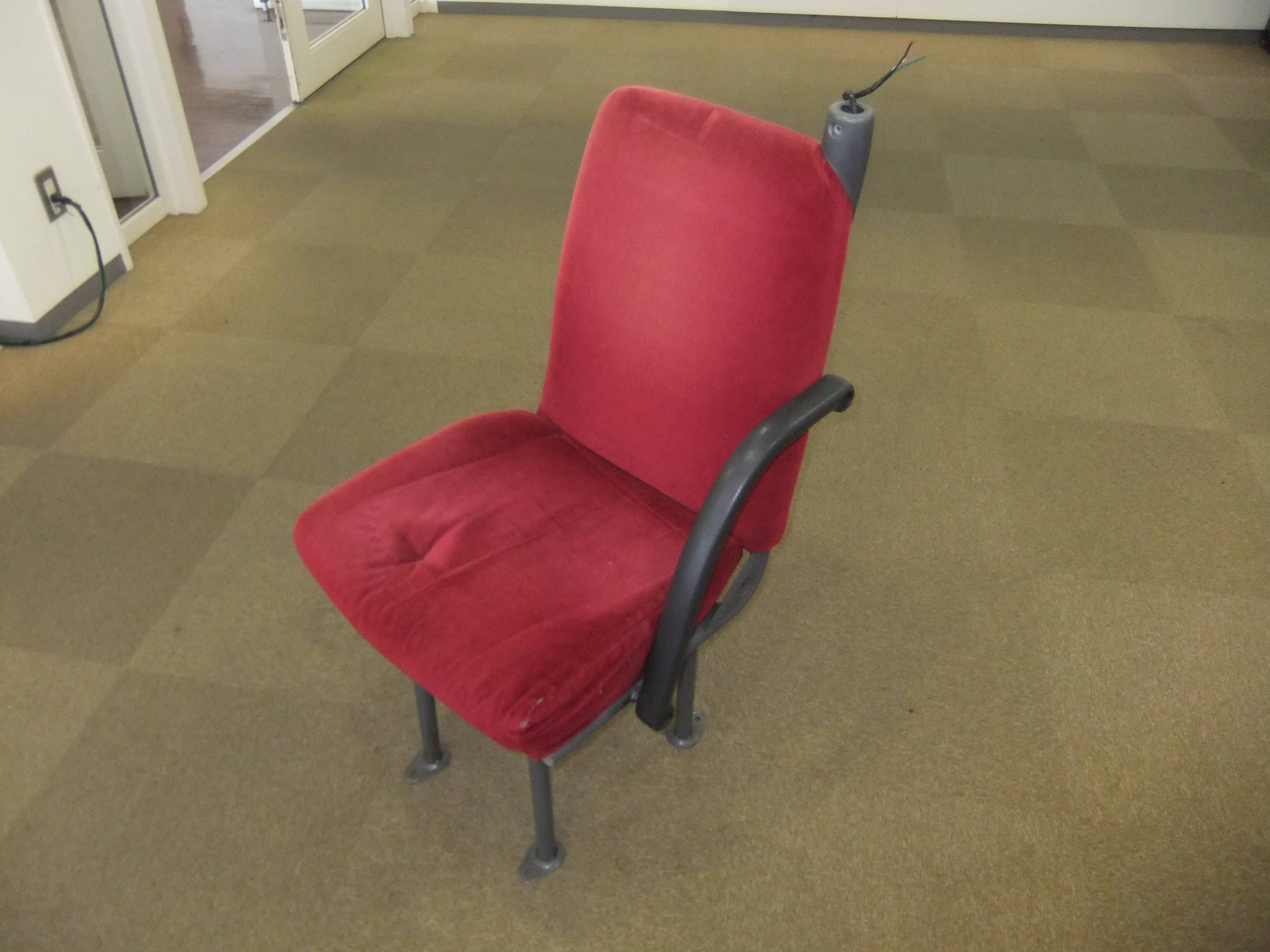 京都市交通局が「廃品オークション」 市バス座席など初出品 - 産経ニュース