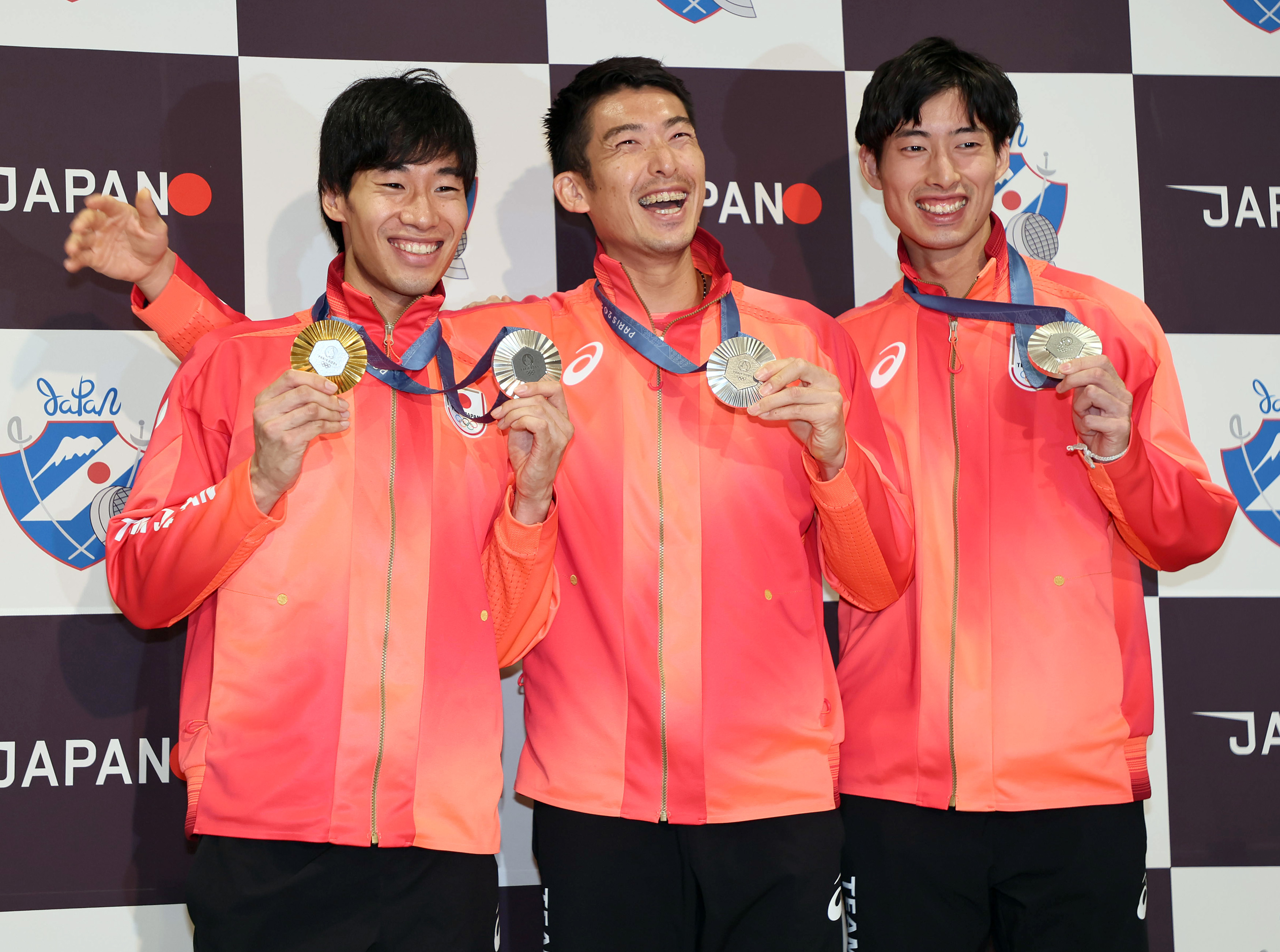 2冠の加納虹輝「夢のような時間」 パリ五輪でメダル5個の