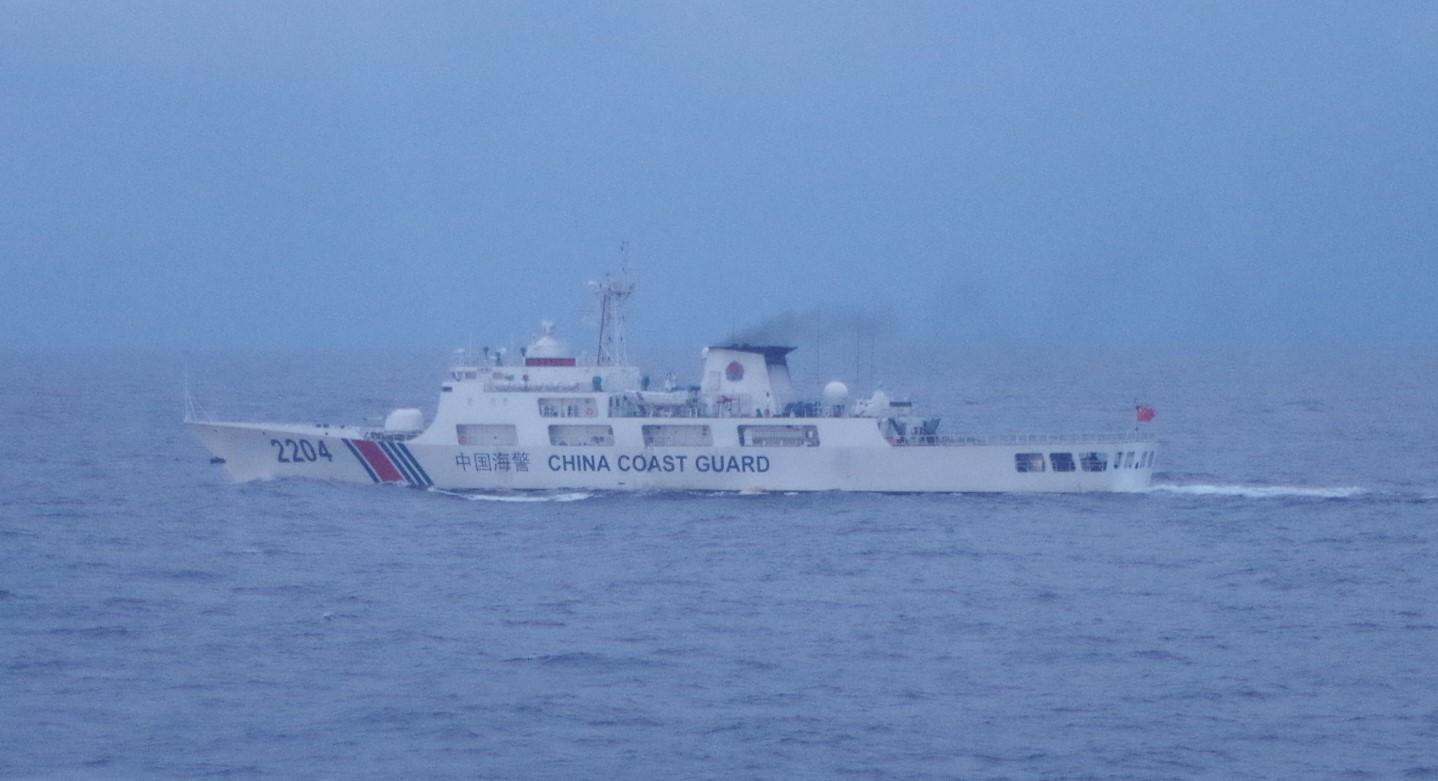 中国の海洋調査船「向陽紅22」が尖閣沖で3日連続活動 中国海警局の武装