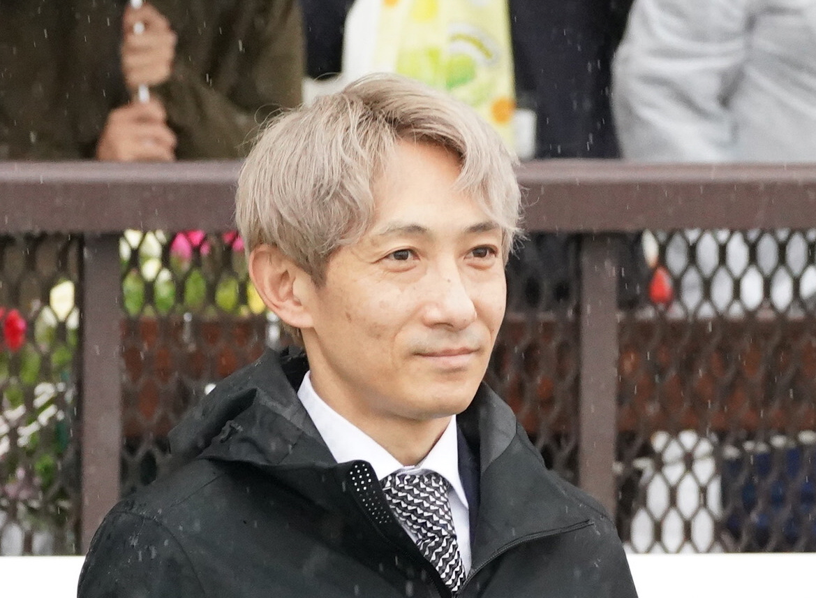 高橋康之調教師がJRA通算100勝を達成 - サンスポZBAT!