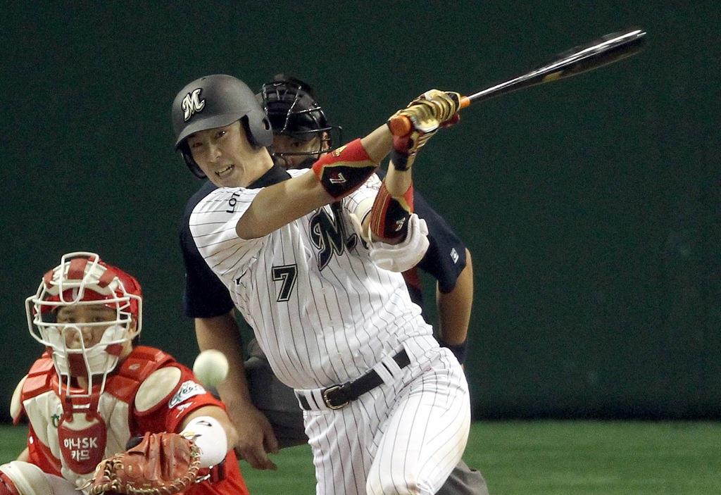 交渉中】西岡剛選手ロッテ時代のサインバット - 野球