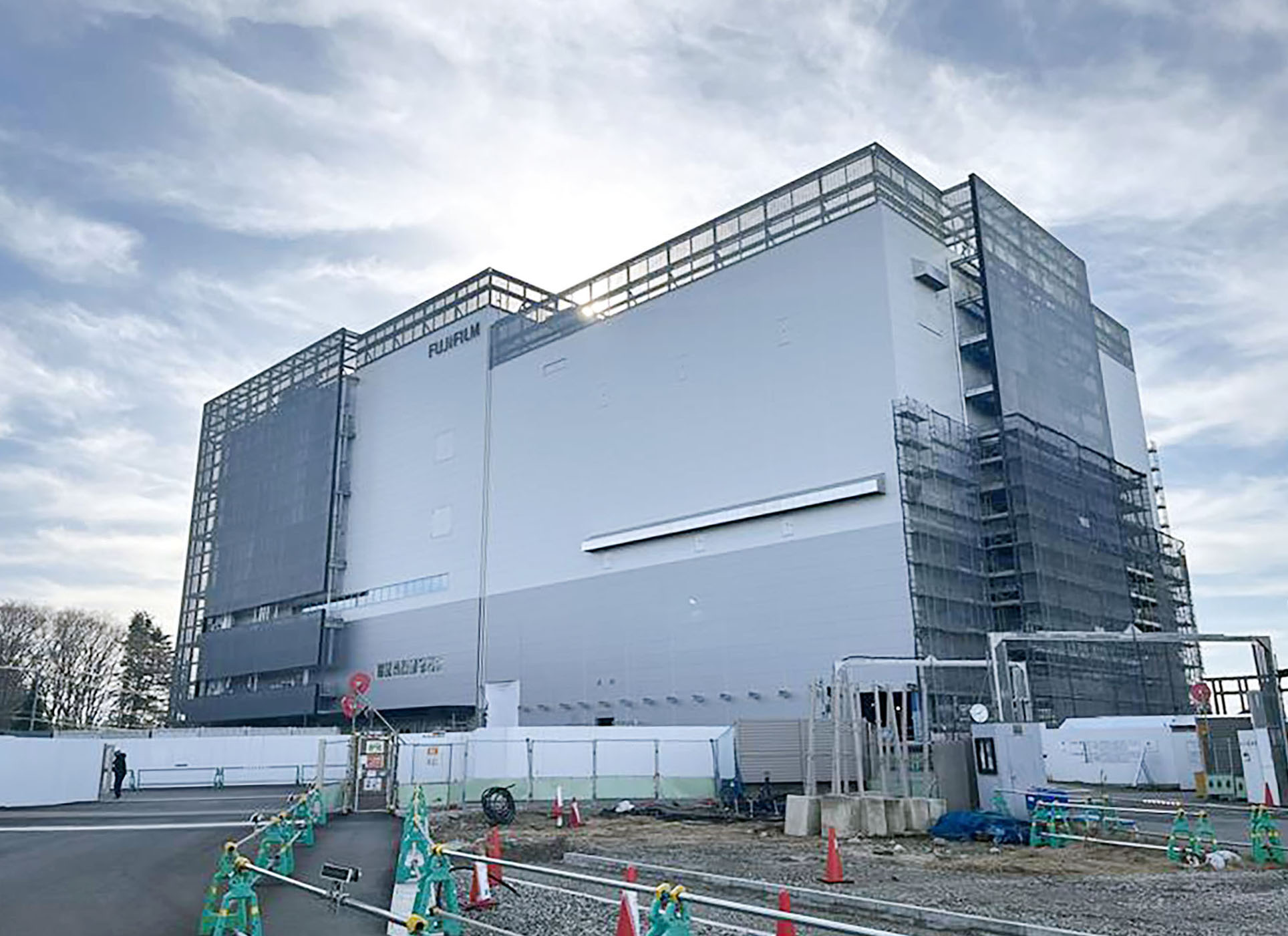 富士フイルム、国内最大級のバイオ医薬品工場が完成 製造受託で2027年