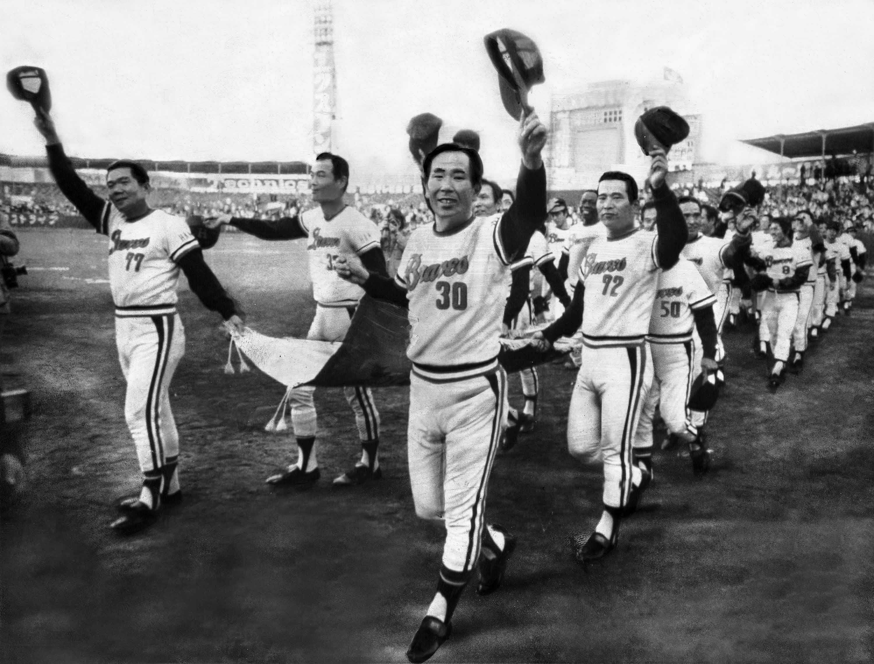 私のこと〇か☓か」 信任投票騒動でチーム一丸 西本幸雄監督、球団創設