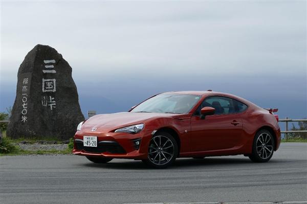 試乗インプレ 絶品エンジンと低重心設計が光る 乗り手を選ばぬエントリースポーツ トヨタ ８６ ６ｍｔ 前編 1 5ページ 産経ニュース
