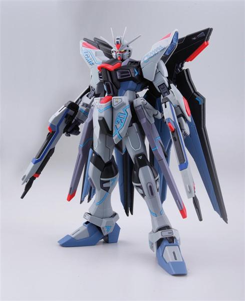 銀幕裏の声】箱だけでも手元に置いておきたい限定ガンプラ ファン垂涎
