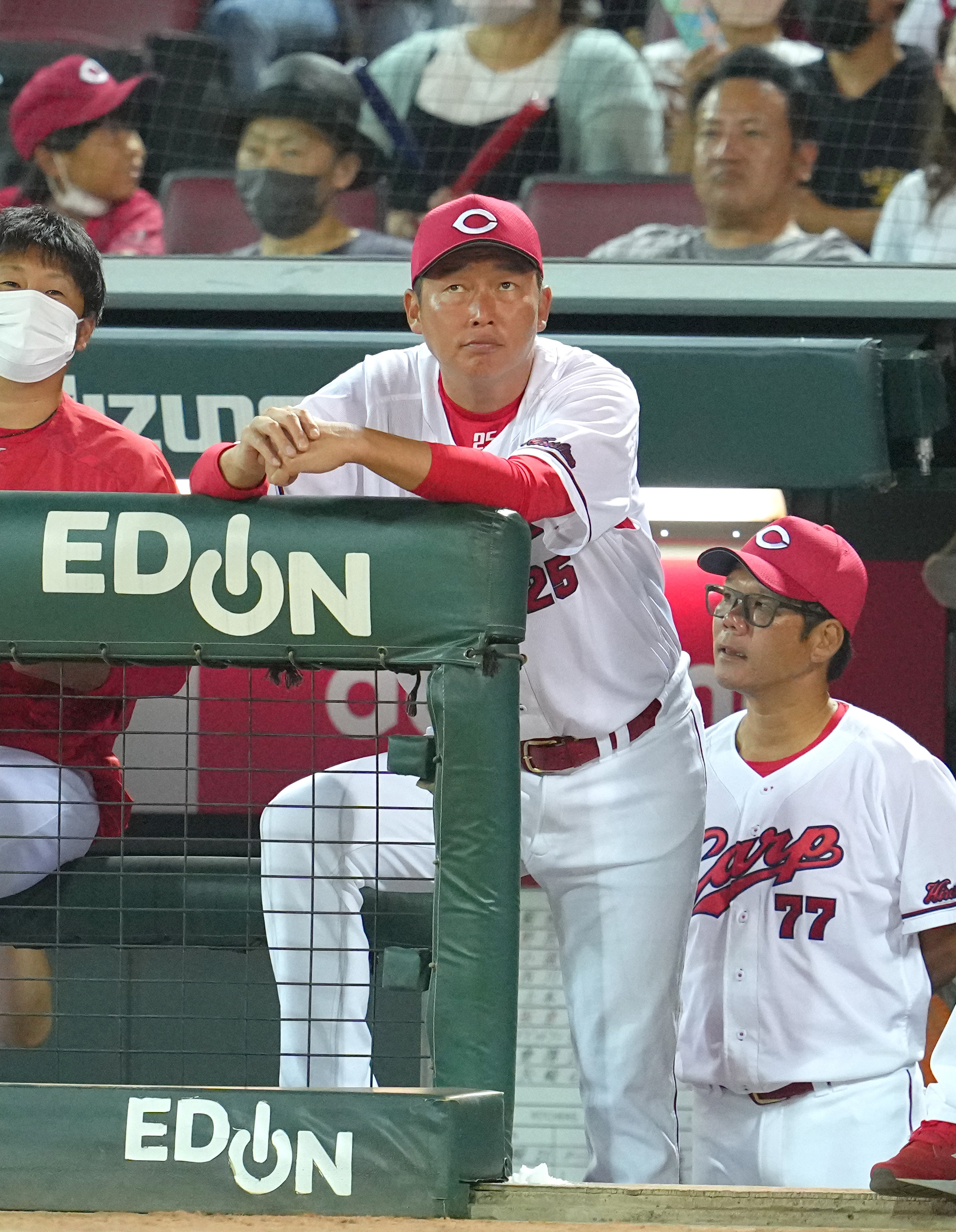 【鯉将一問一答】広島・新井監督は阪神にＭ点灯も強気　逆転Ｖへ「まだ可能性はある。どうってことない」