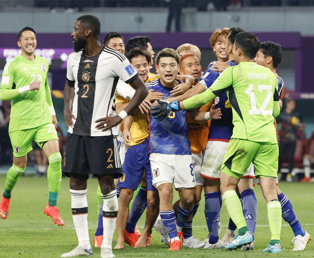 桂春蝶の蝶々発止 解説の本田圭佑さんは面白い もう終わりやろ 終わりやろ うん とりあえず落ち着こ に視聴者からもツッコミ カタールｗ杯 1 2ページ Zakzak 夕刊フジ公式サイト